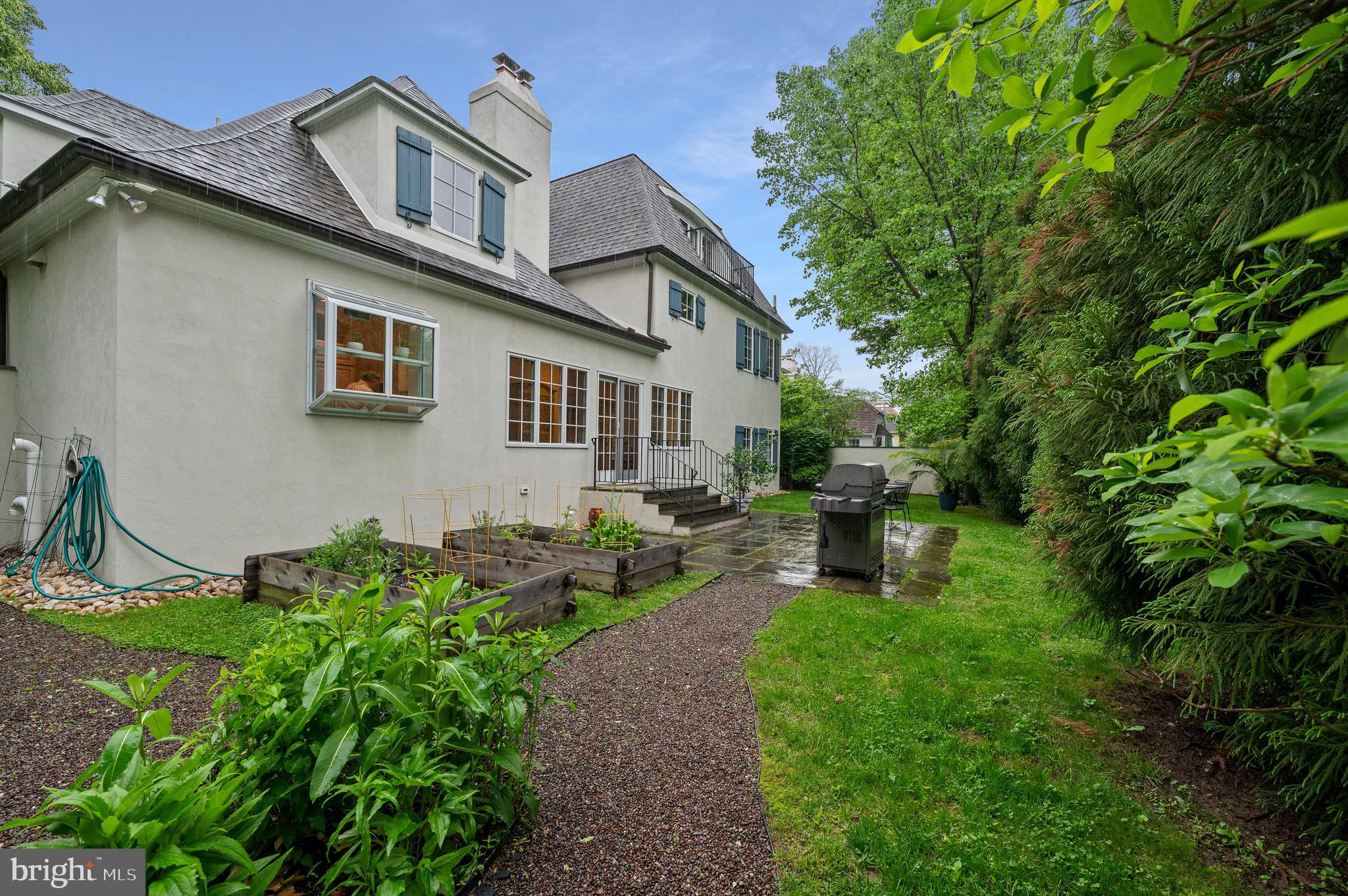 MAISON PLACE - Residential