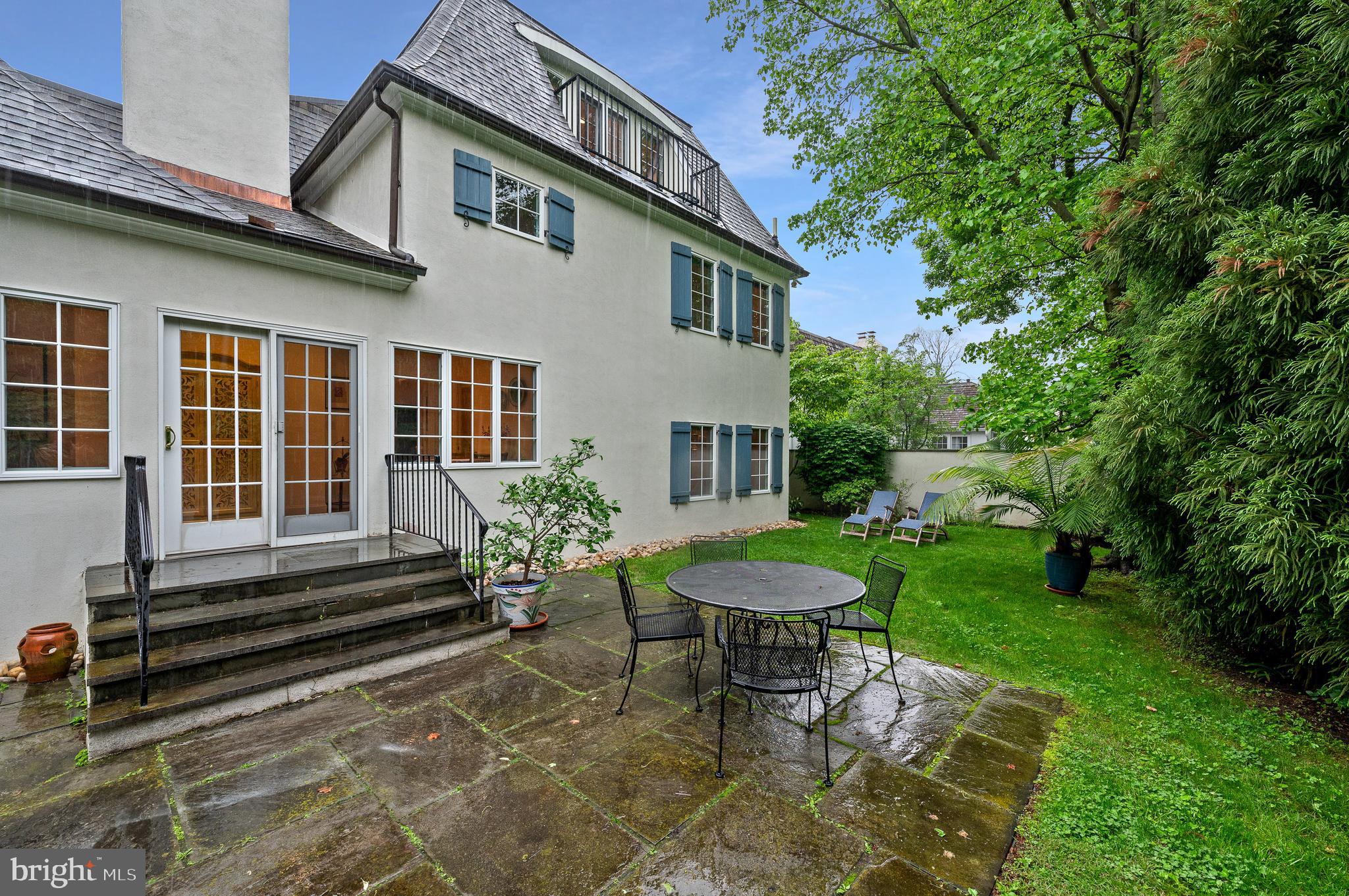 MAISON PLACE - Residential