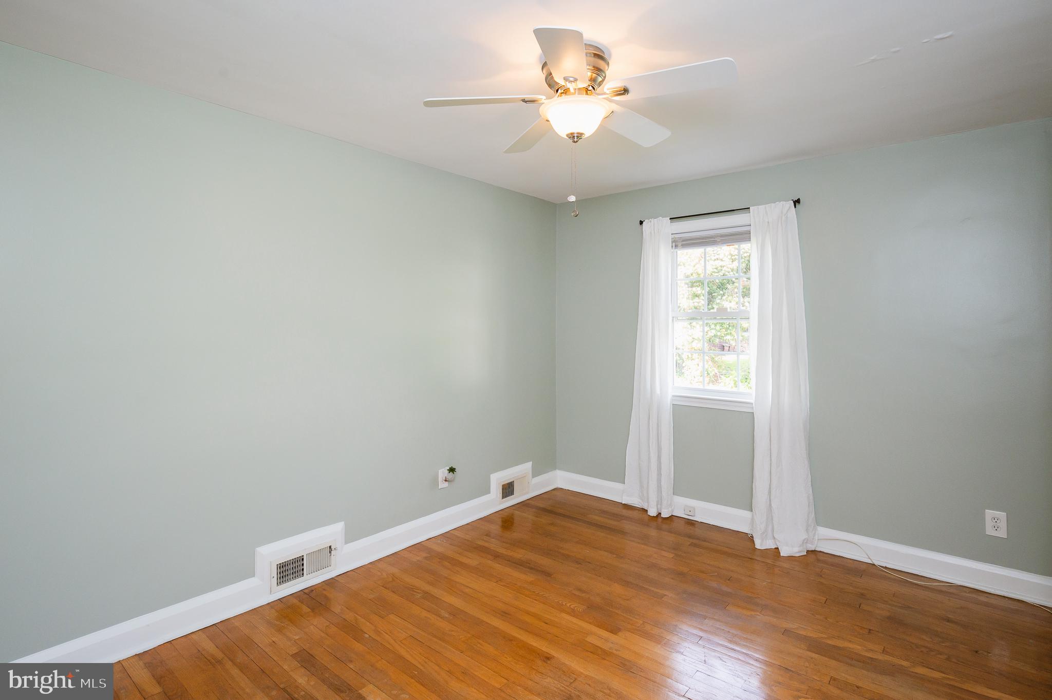 LOCH HILL - Residential