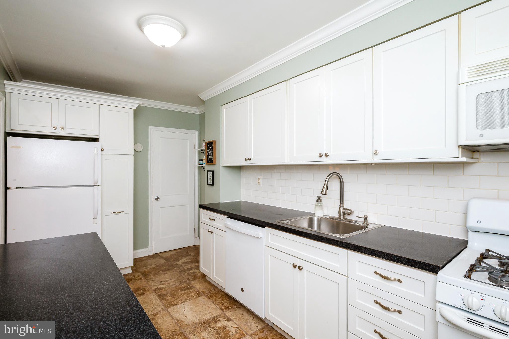 LOCH HILL - Residential