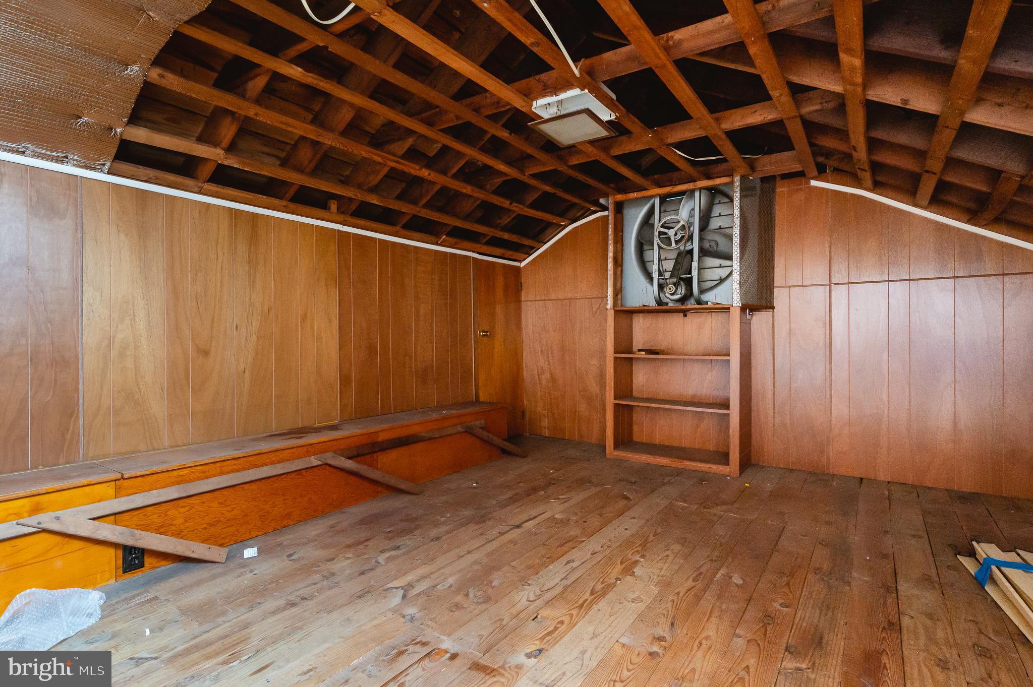 LOCH HILL - Residential