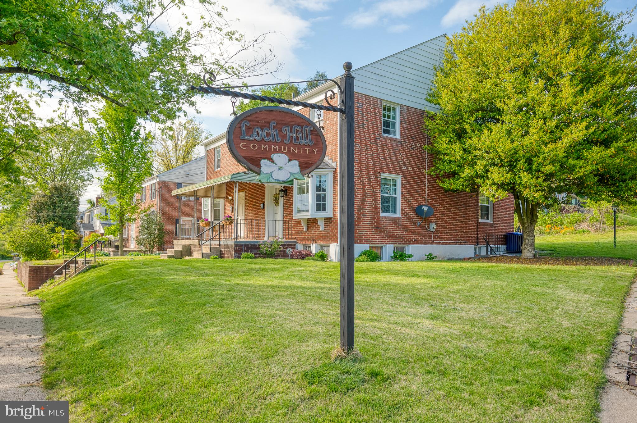 LOCH HILL - Residential