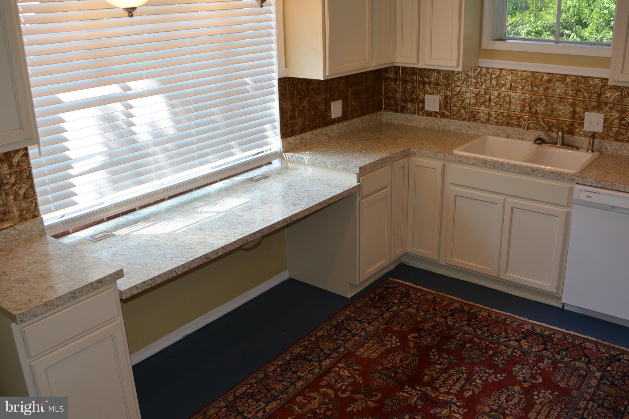 DEERFIELD - Residential Lease