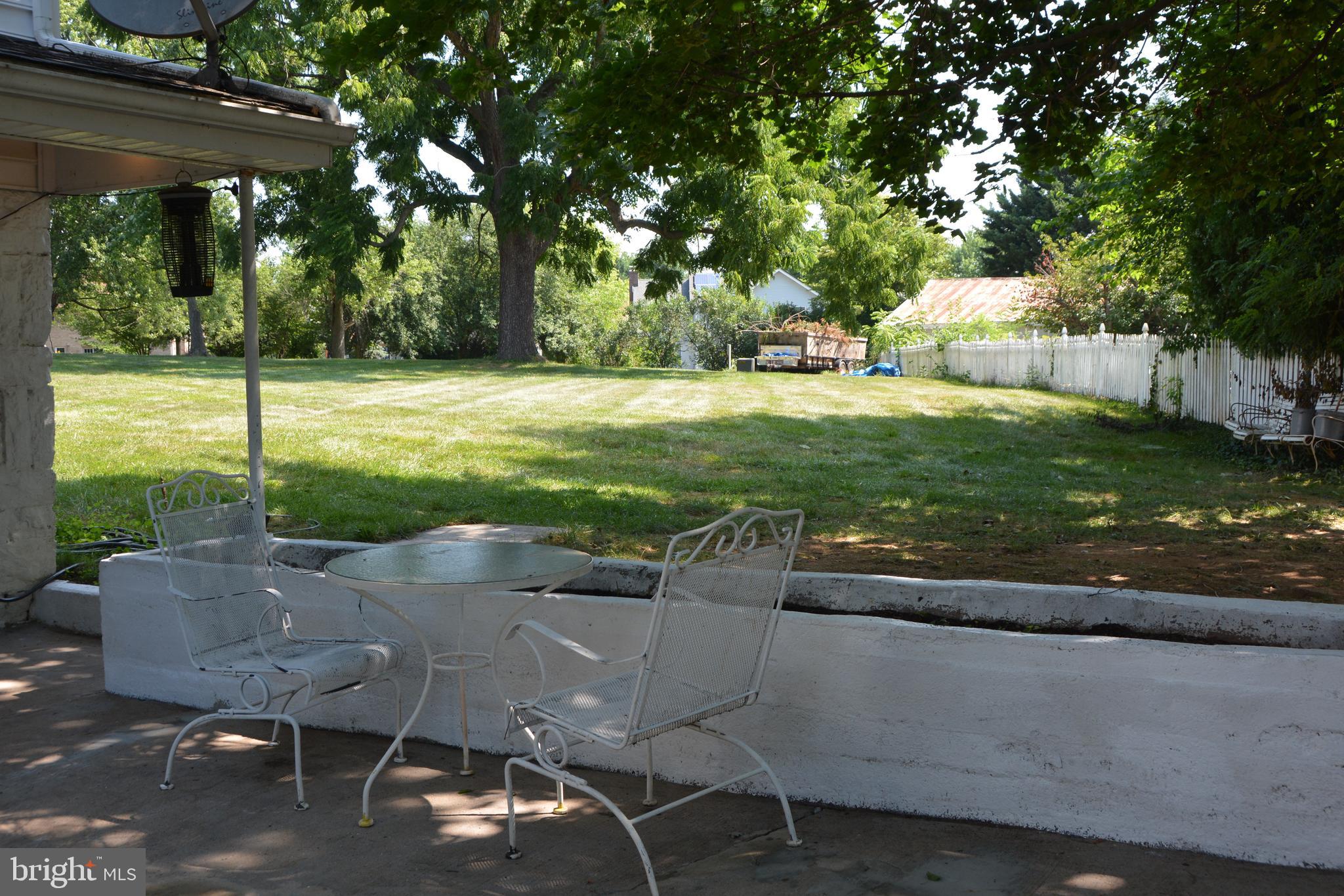 DEERFIELD - Residential Lease