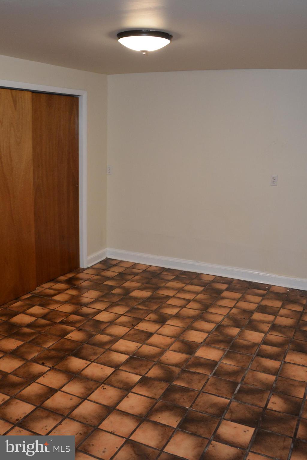 DEERFIELD - Residential Lease