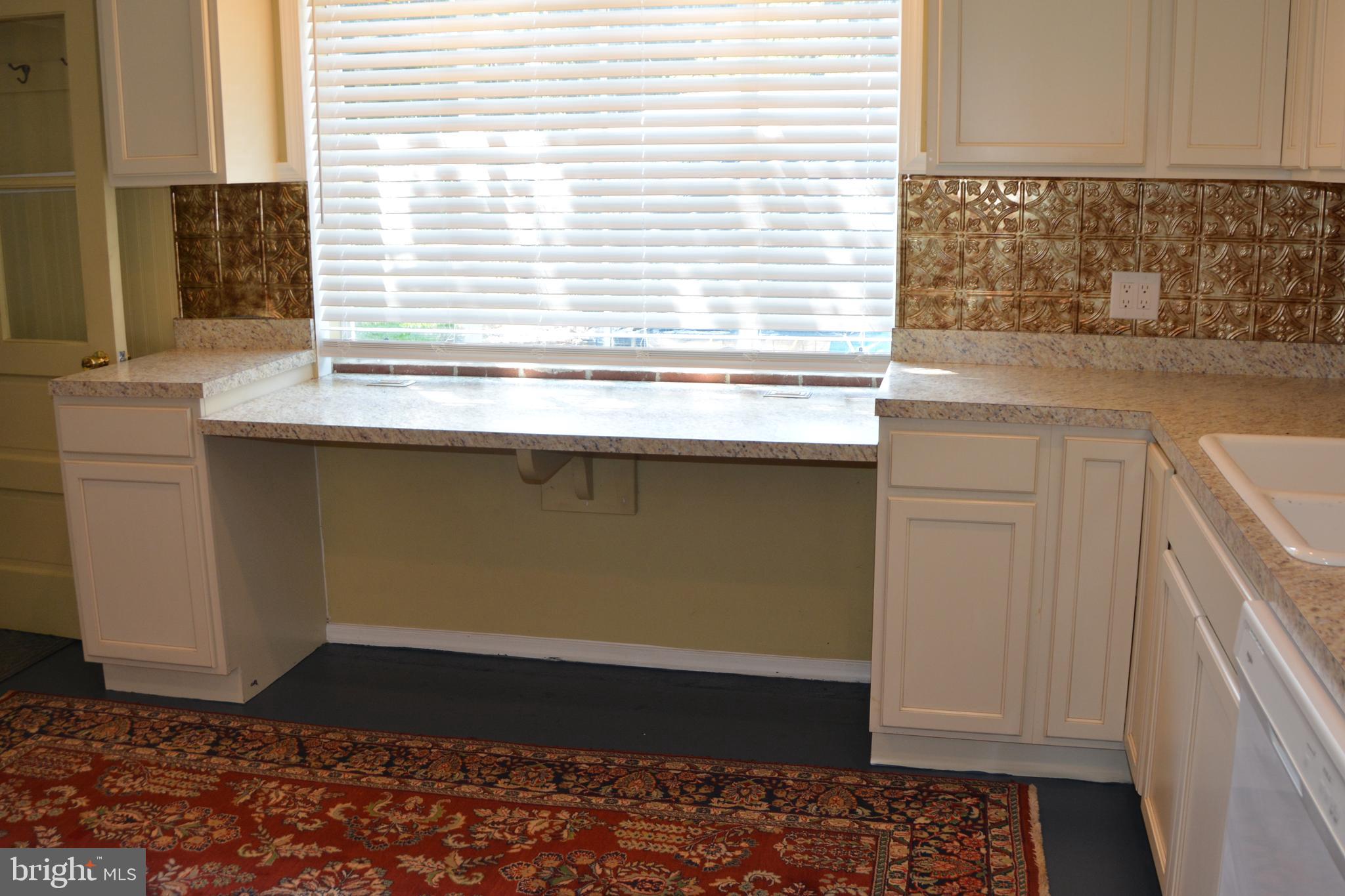 DEERFIELD - Residential Lease