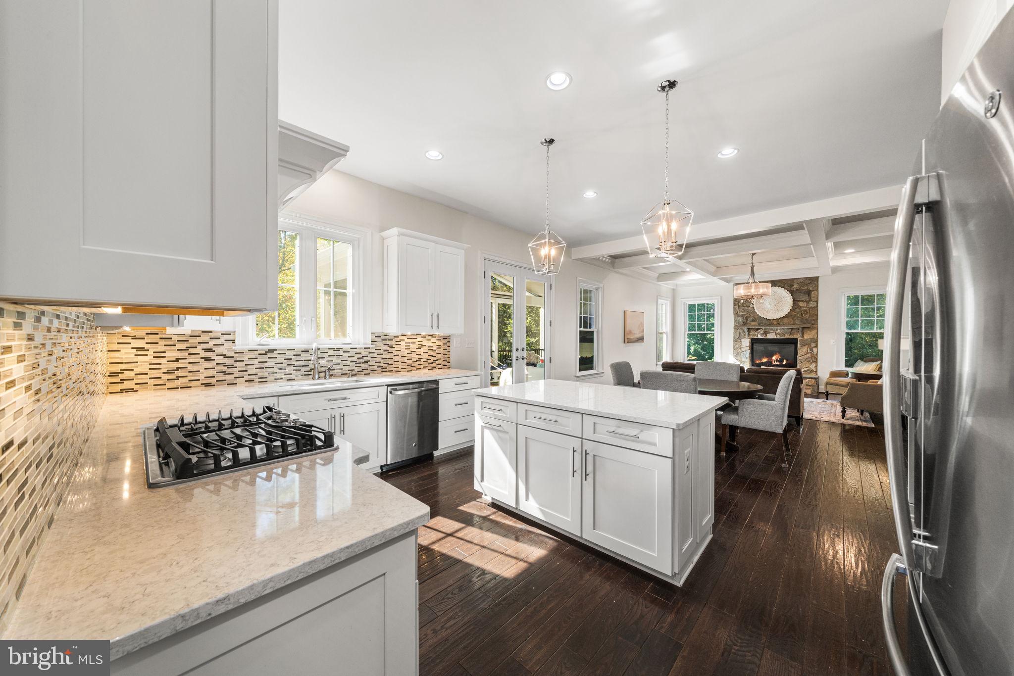 1385 BISHOP CREST COURT