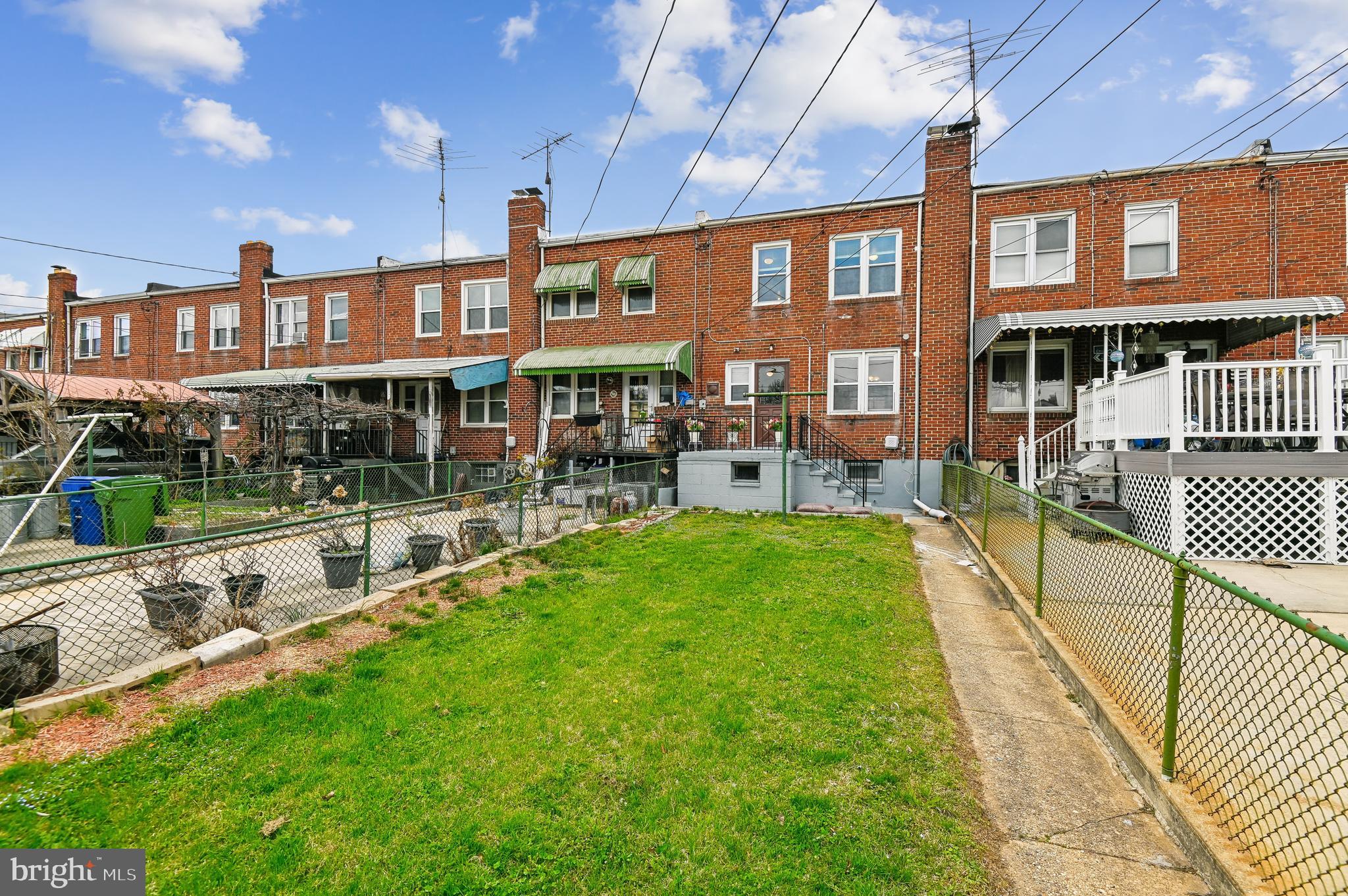 GREEKTOWN - Residential