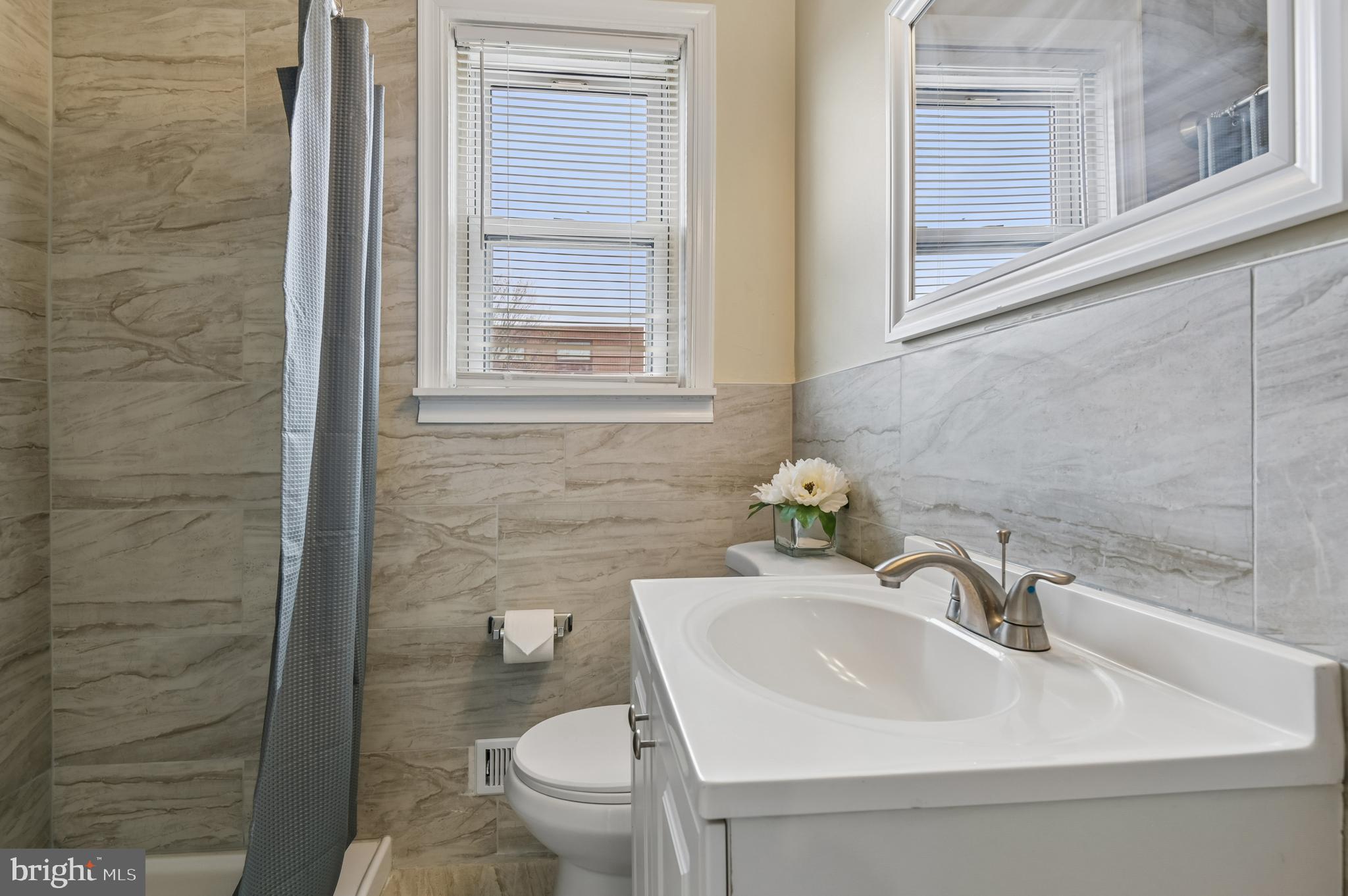 GREEKTOWN - Residential