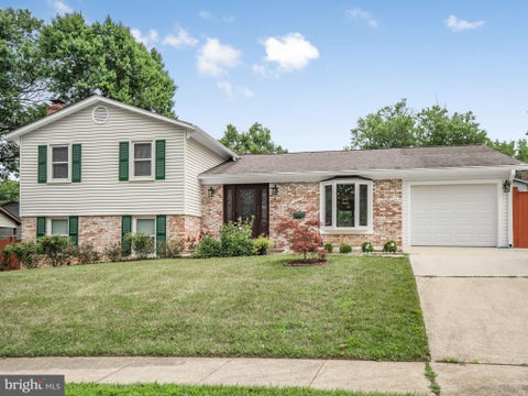 Homes For Rent - 14204 Woodcrest Drive<br/> ROCKVILLE, MD 20853