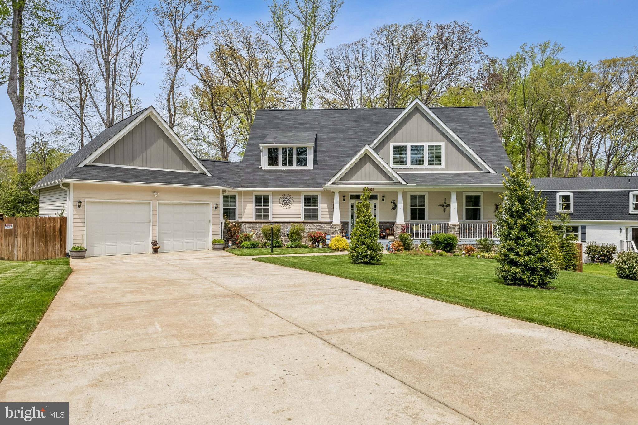 3229 RIVERVIEW DRIVE