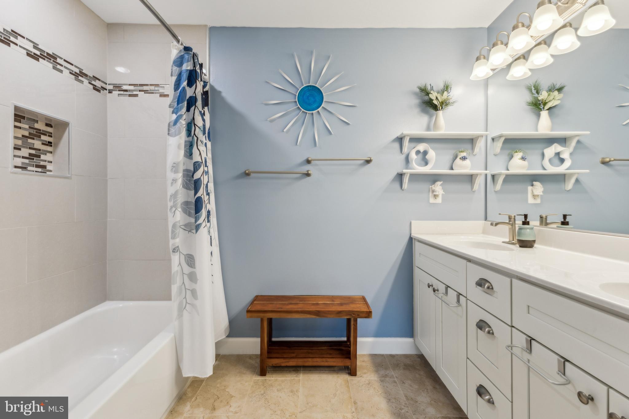 GRAHAM PARK SHORES - Residential