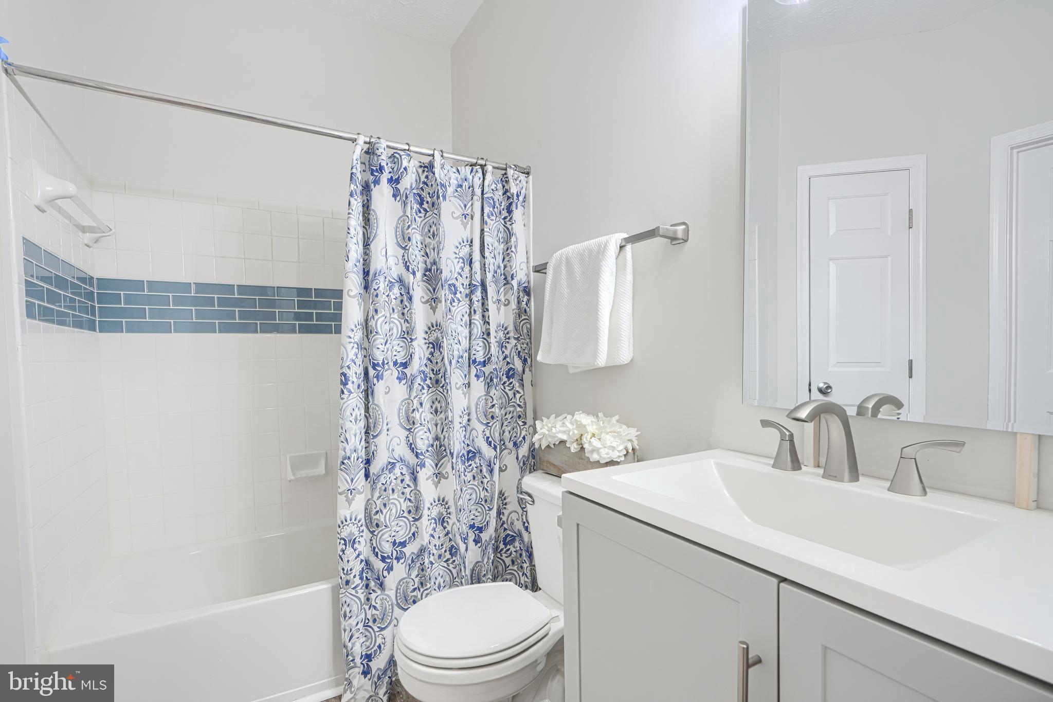 DEVONSHIRE AT WHITEMARSH - Residential