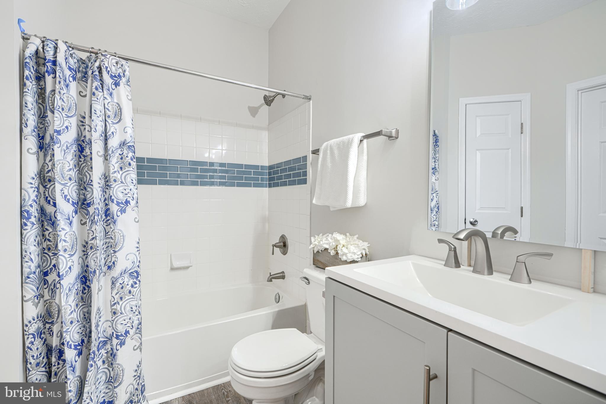 DEVONSHIRE AT WHITEMARSH - Residential