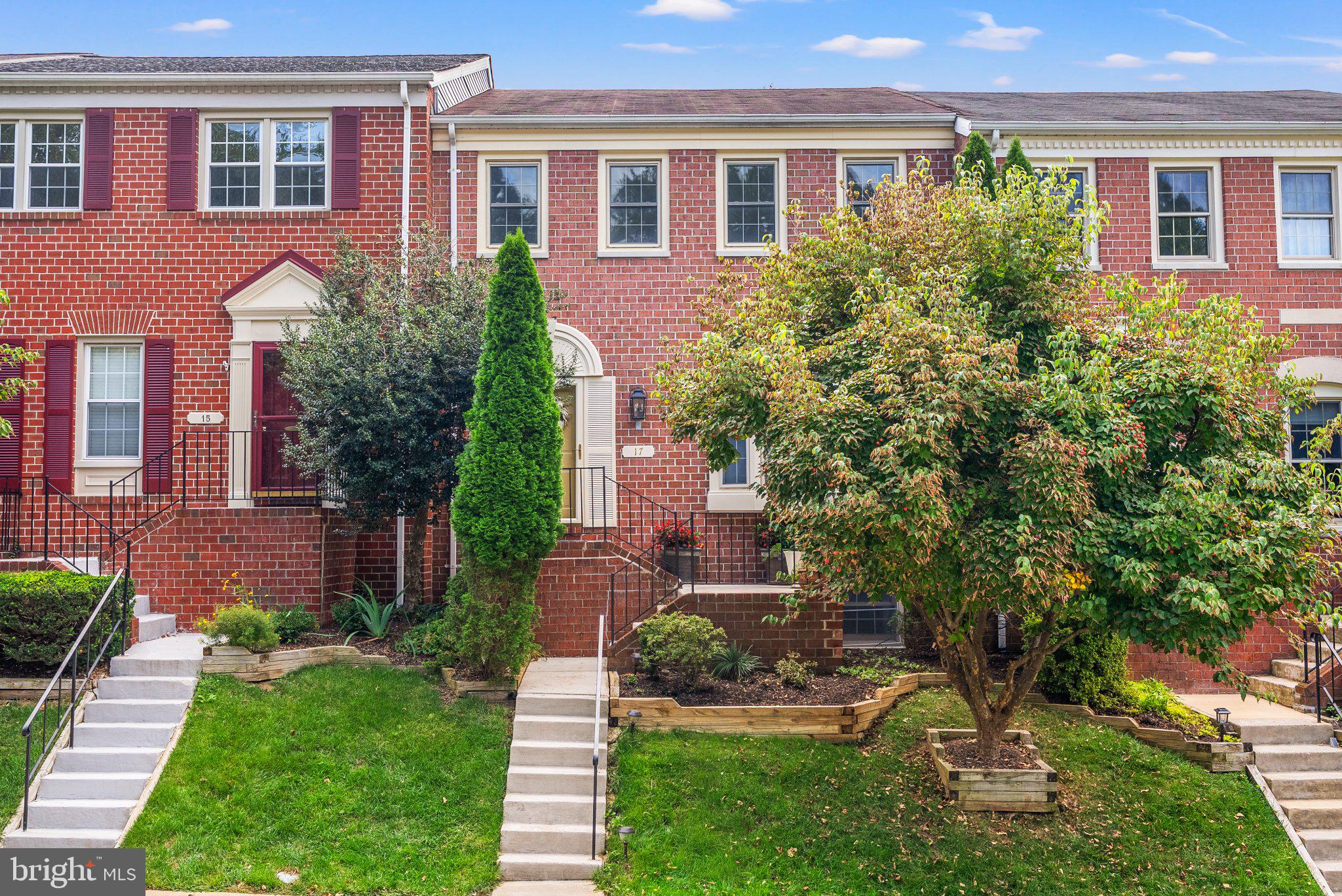 17 ALICEVIEW COURT