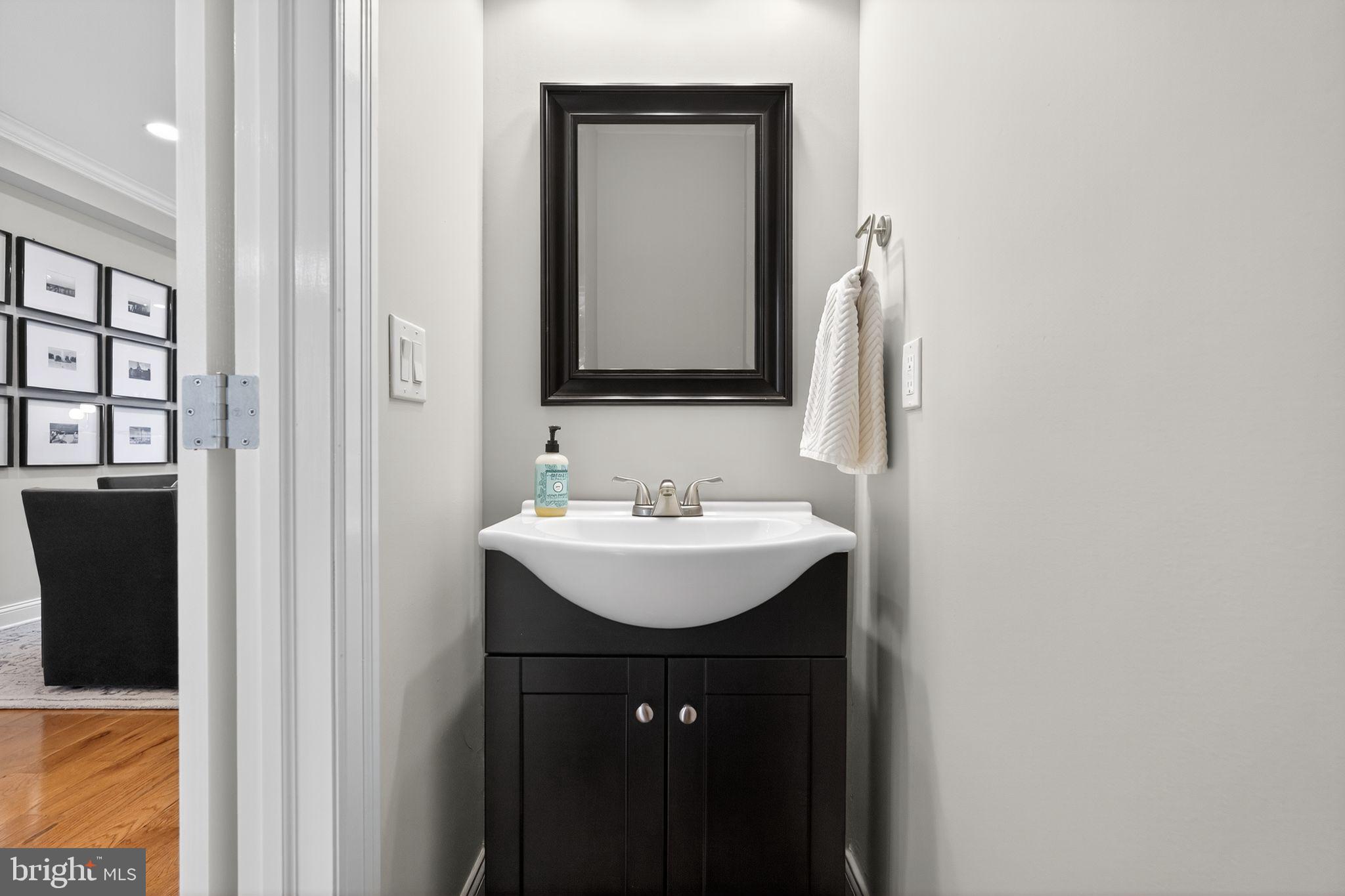 POINT BREEZE - Residential