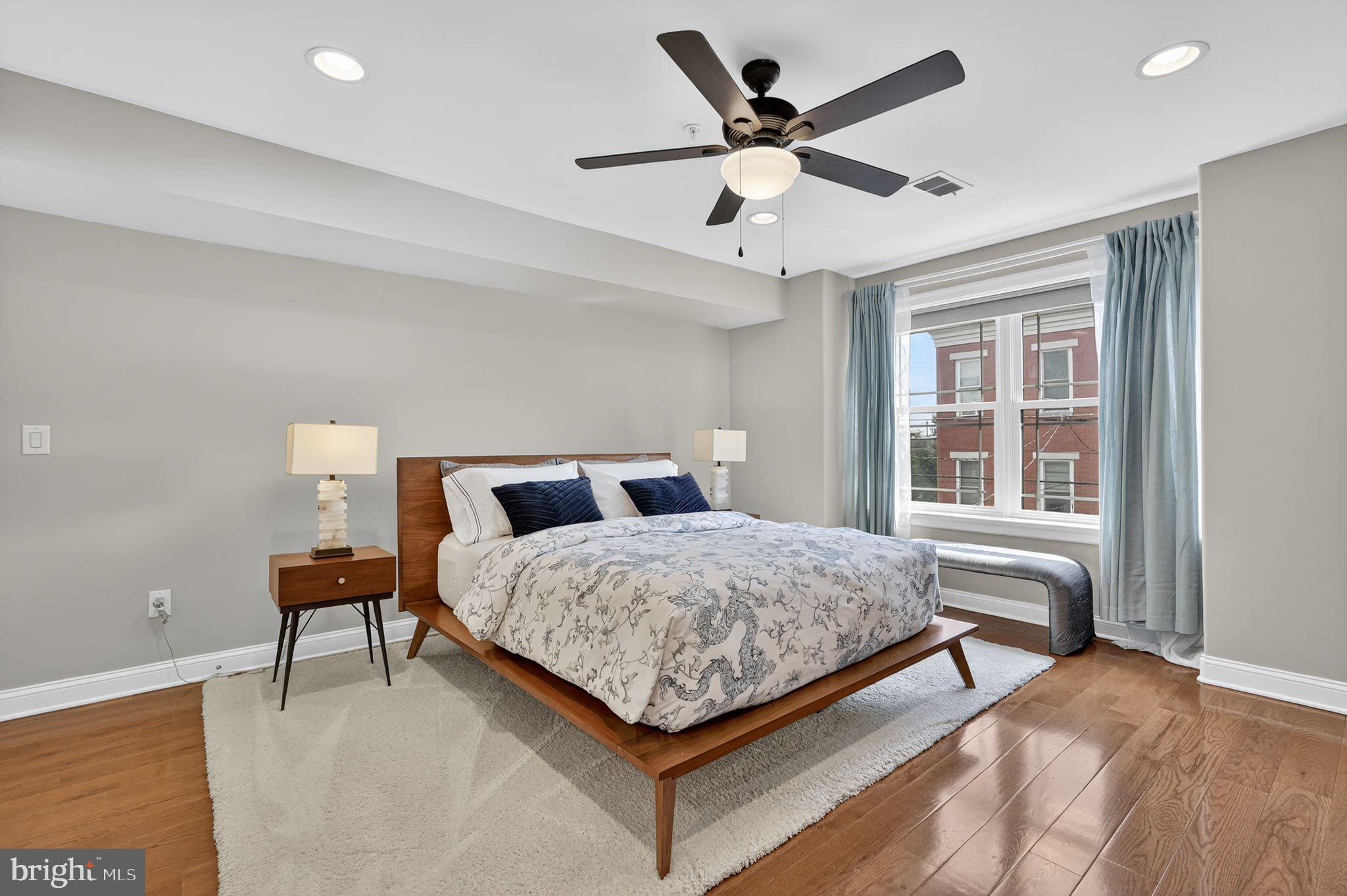 POINT BREEZE - Residential