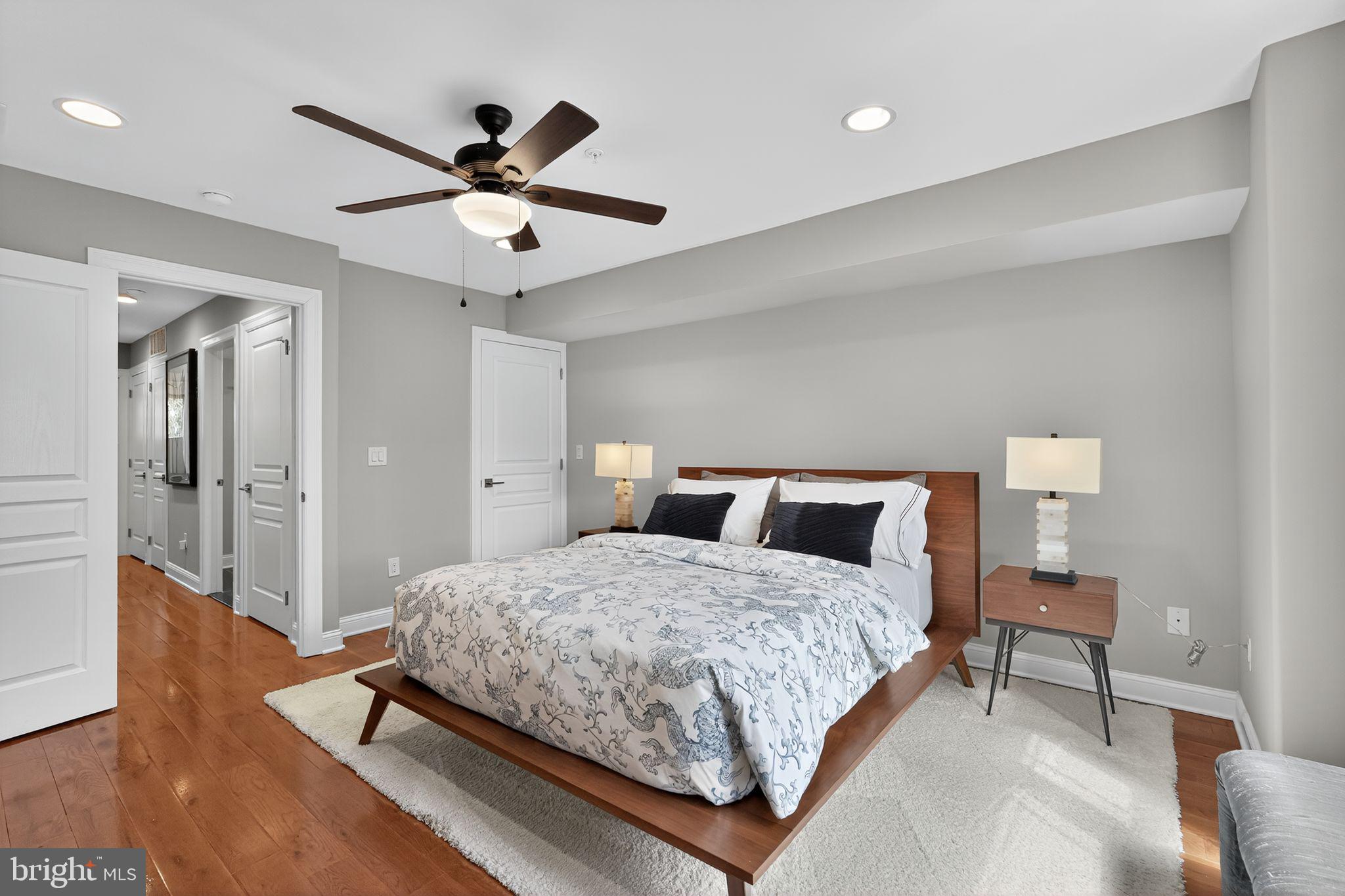 POINT BREEZE - Residential