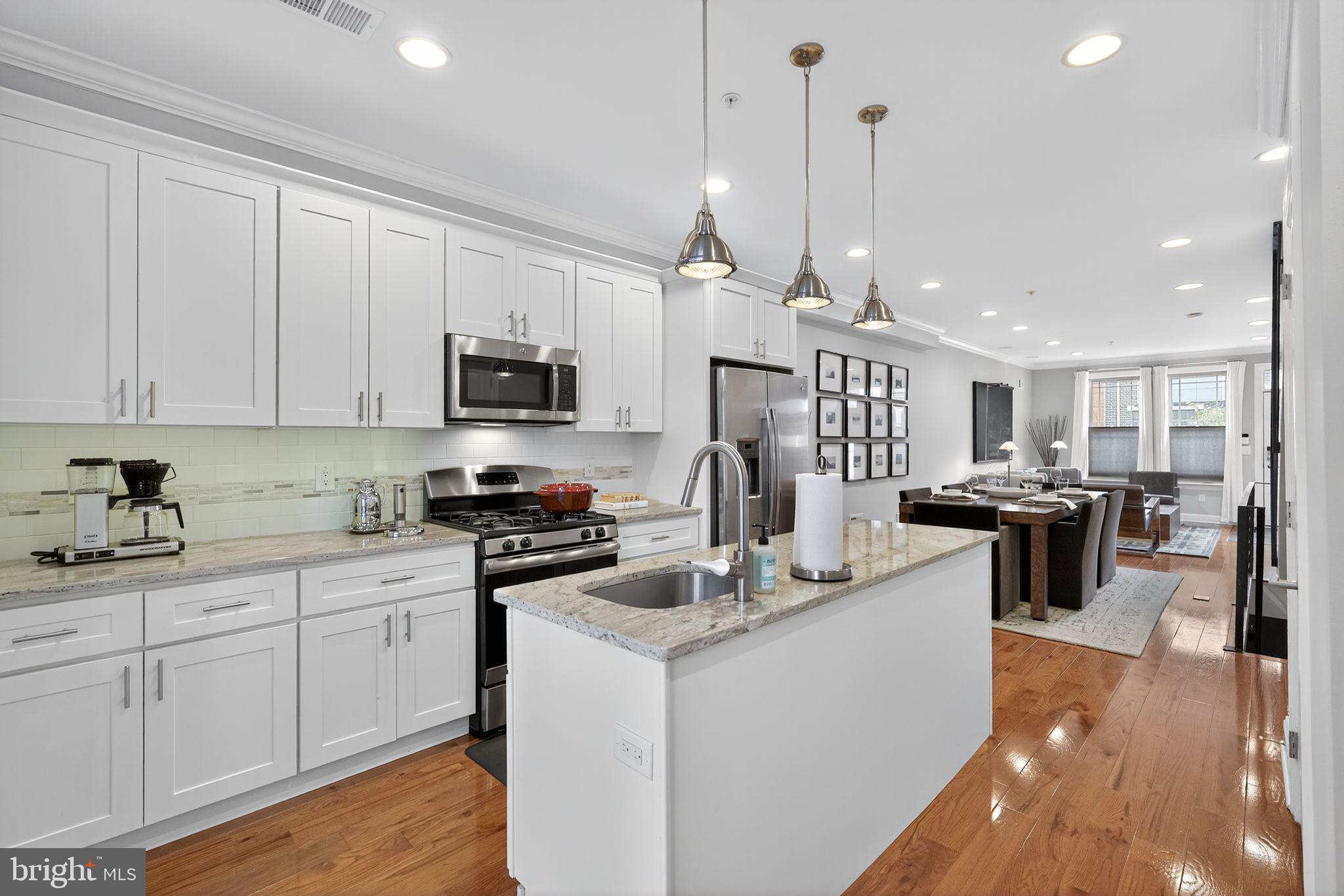 POINT BREEZE - Residential