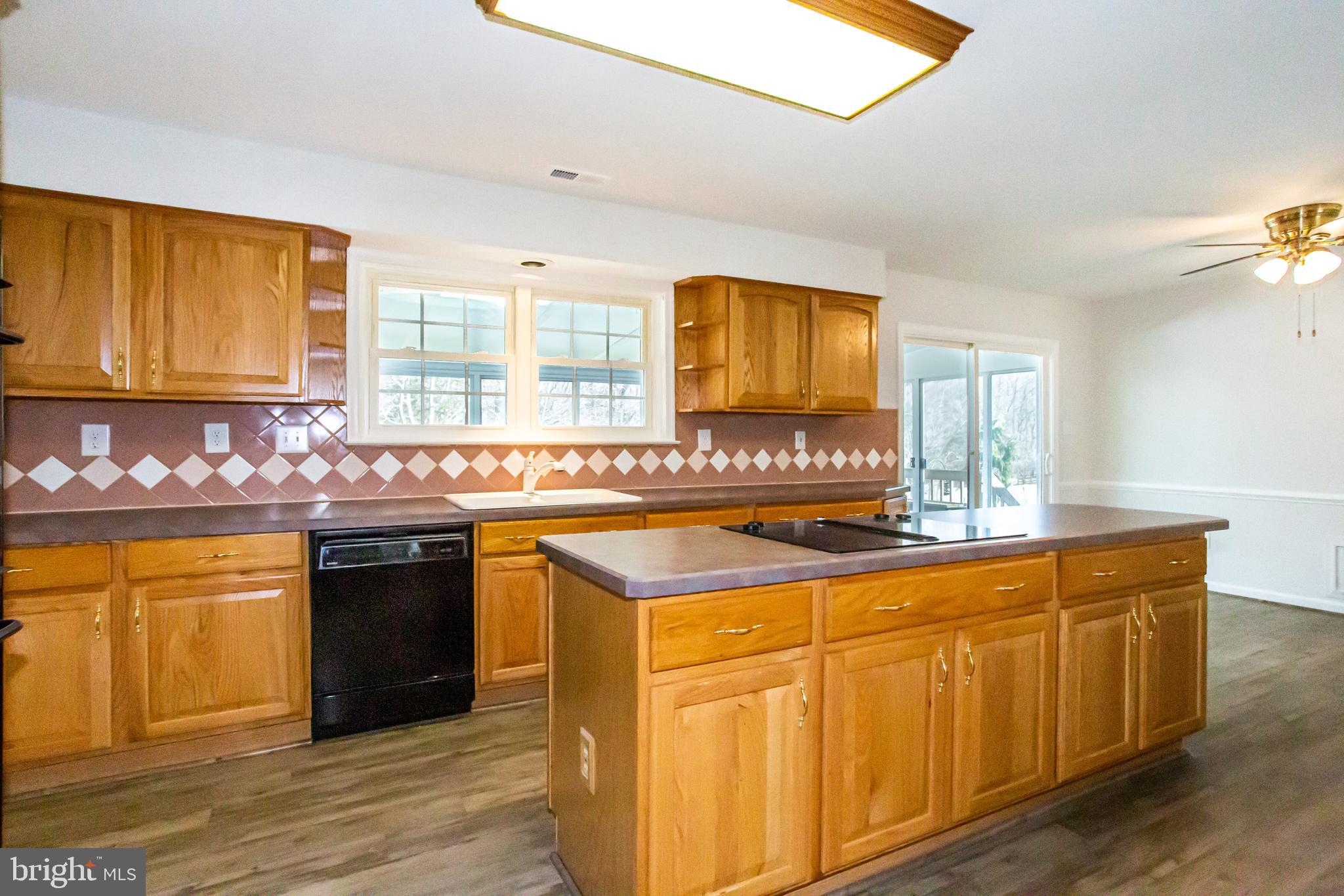 BERRY HILL MANOR - Residential