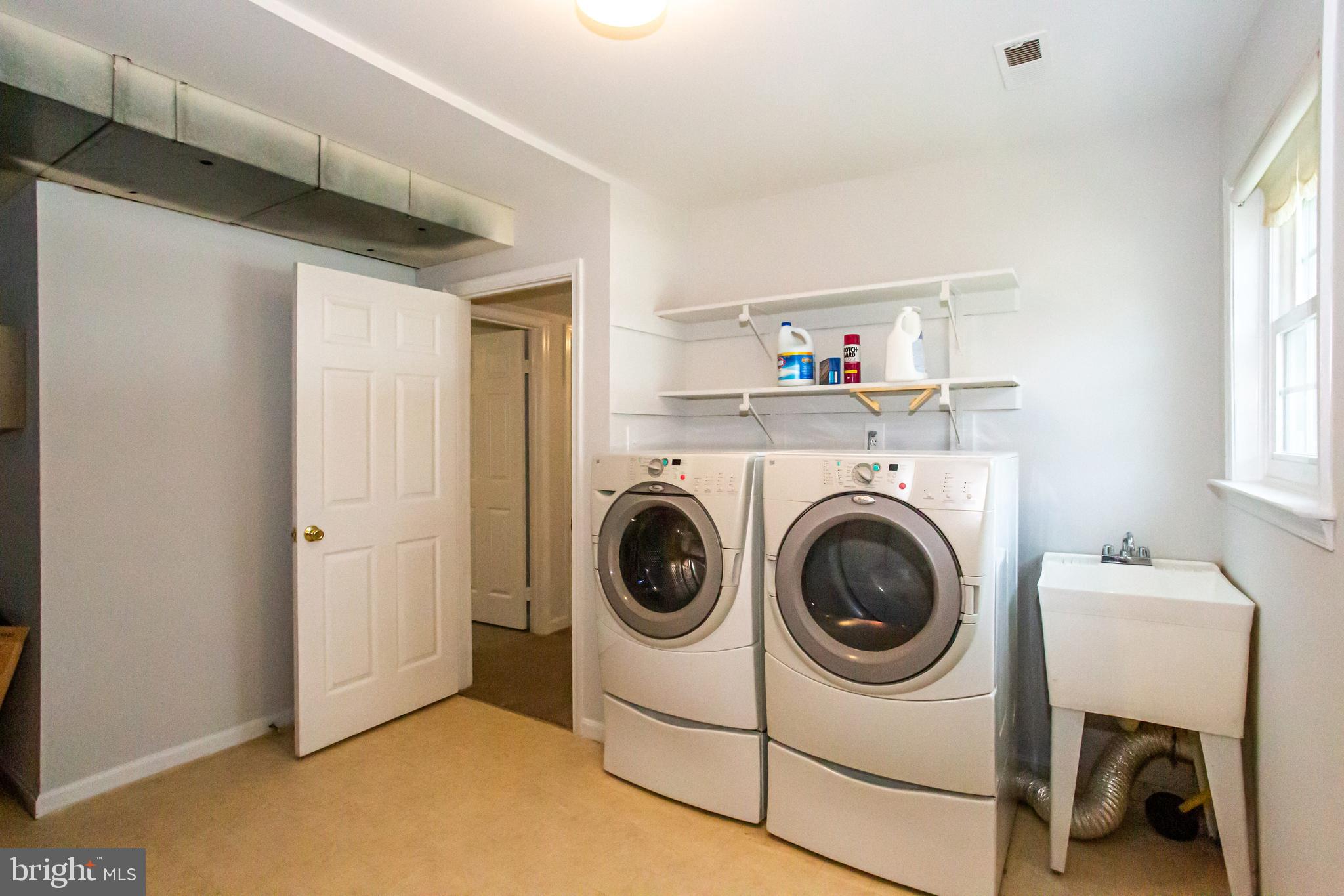 BERRY HILL MANOR - Residential