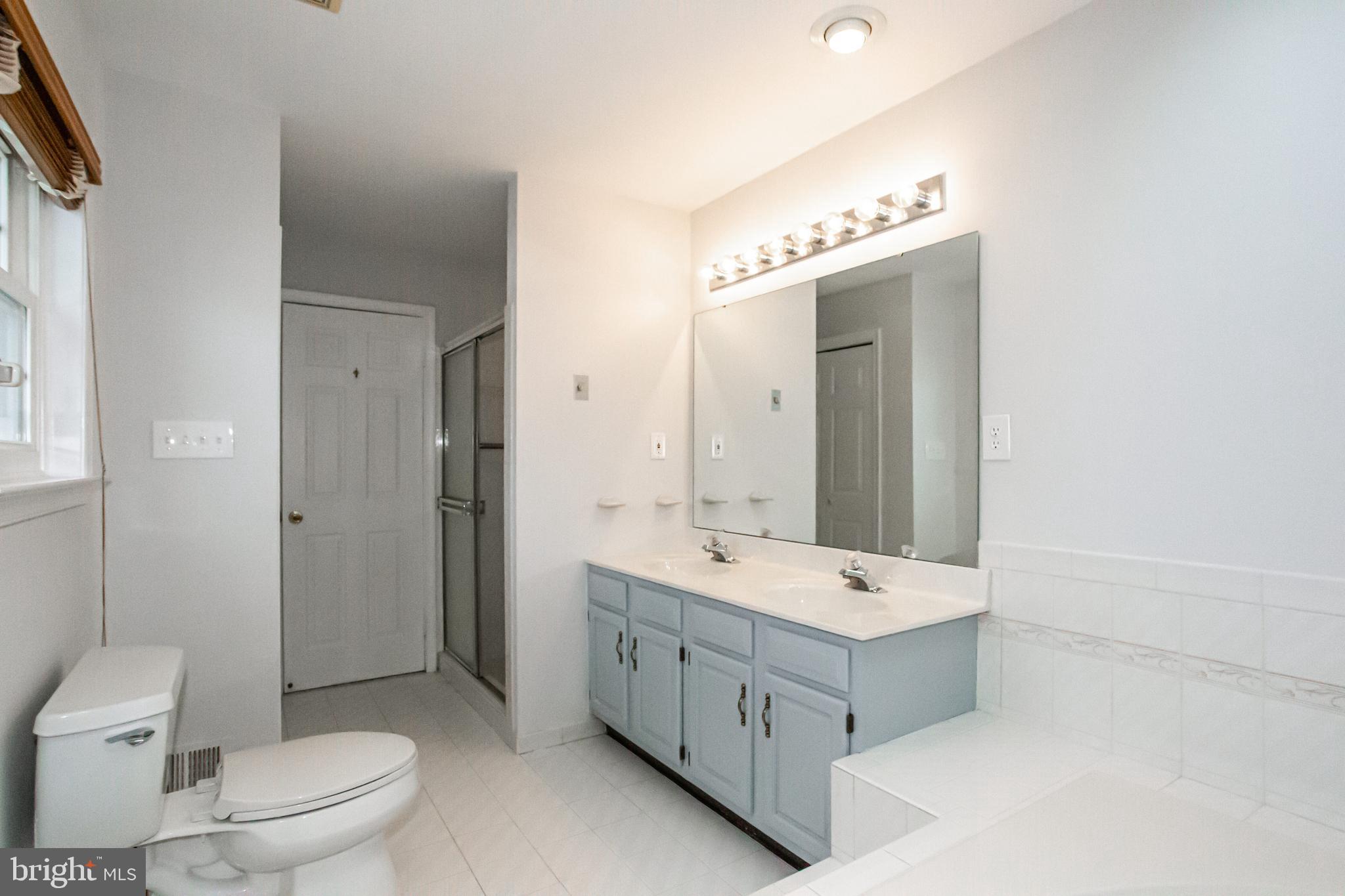 BERRY HILL MANOR - Residential