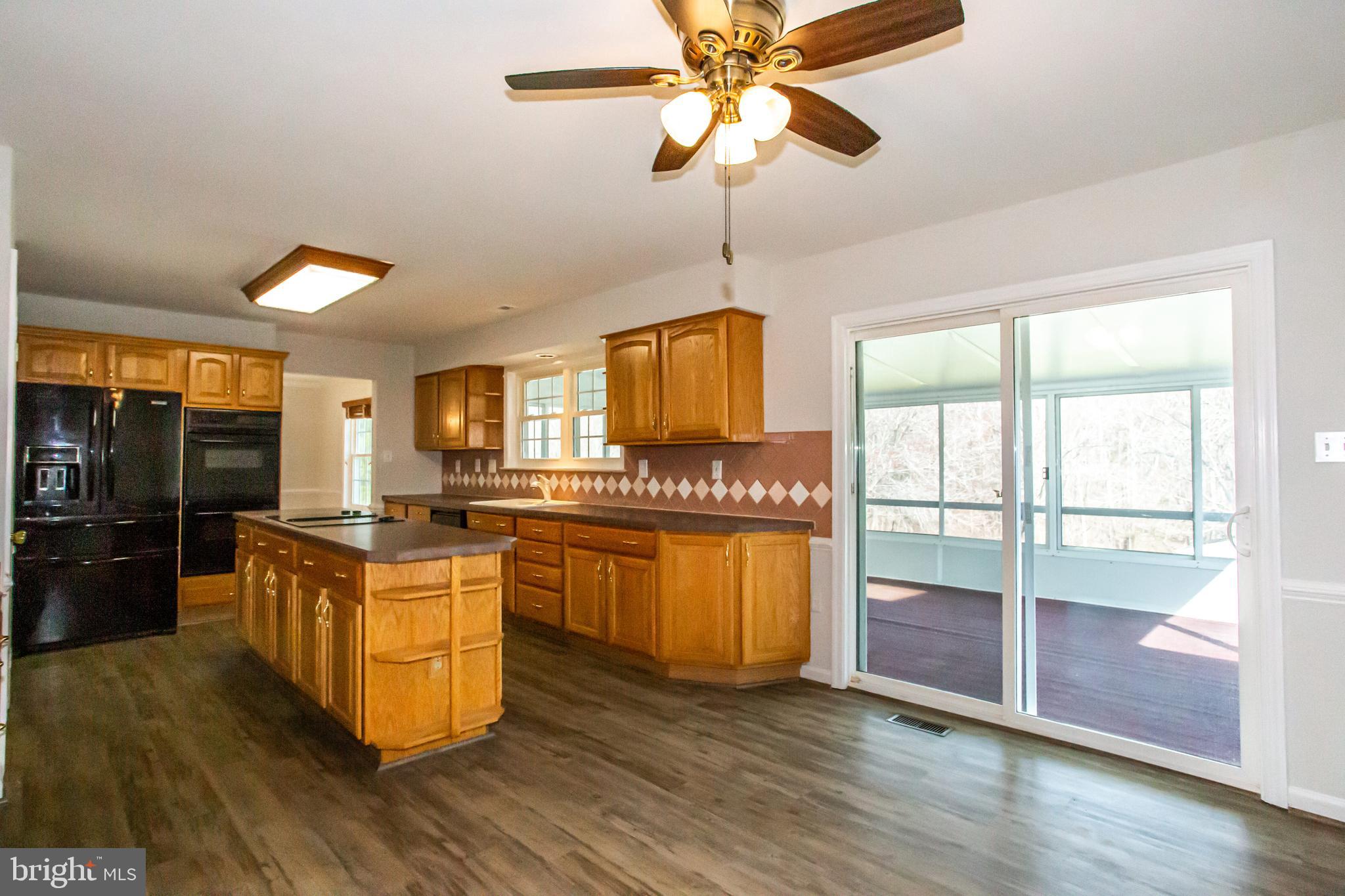 BERRY HILL MANOR - Residential