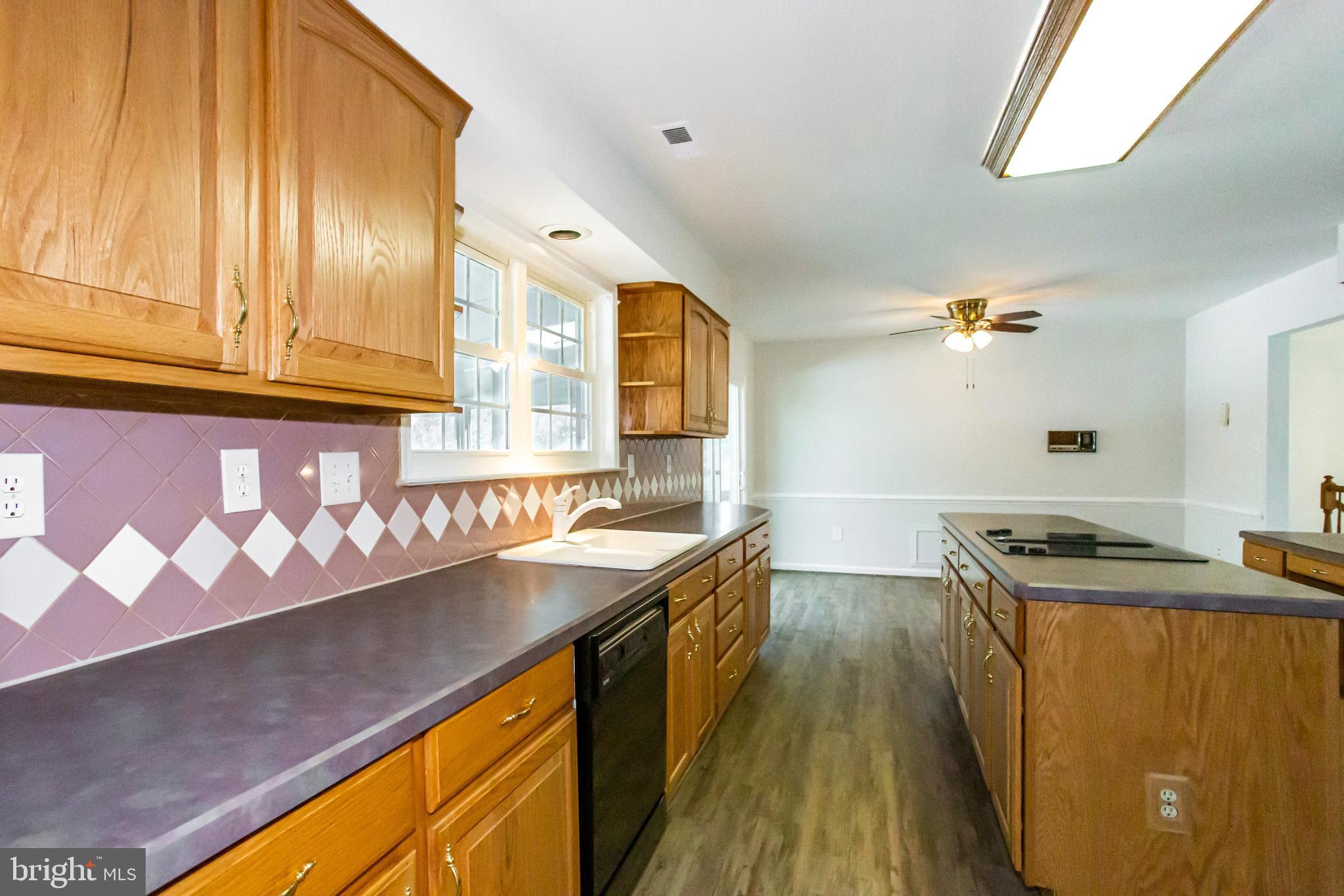 BERRY HILL MANOR - Residential