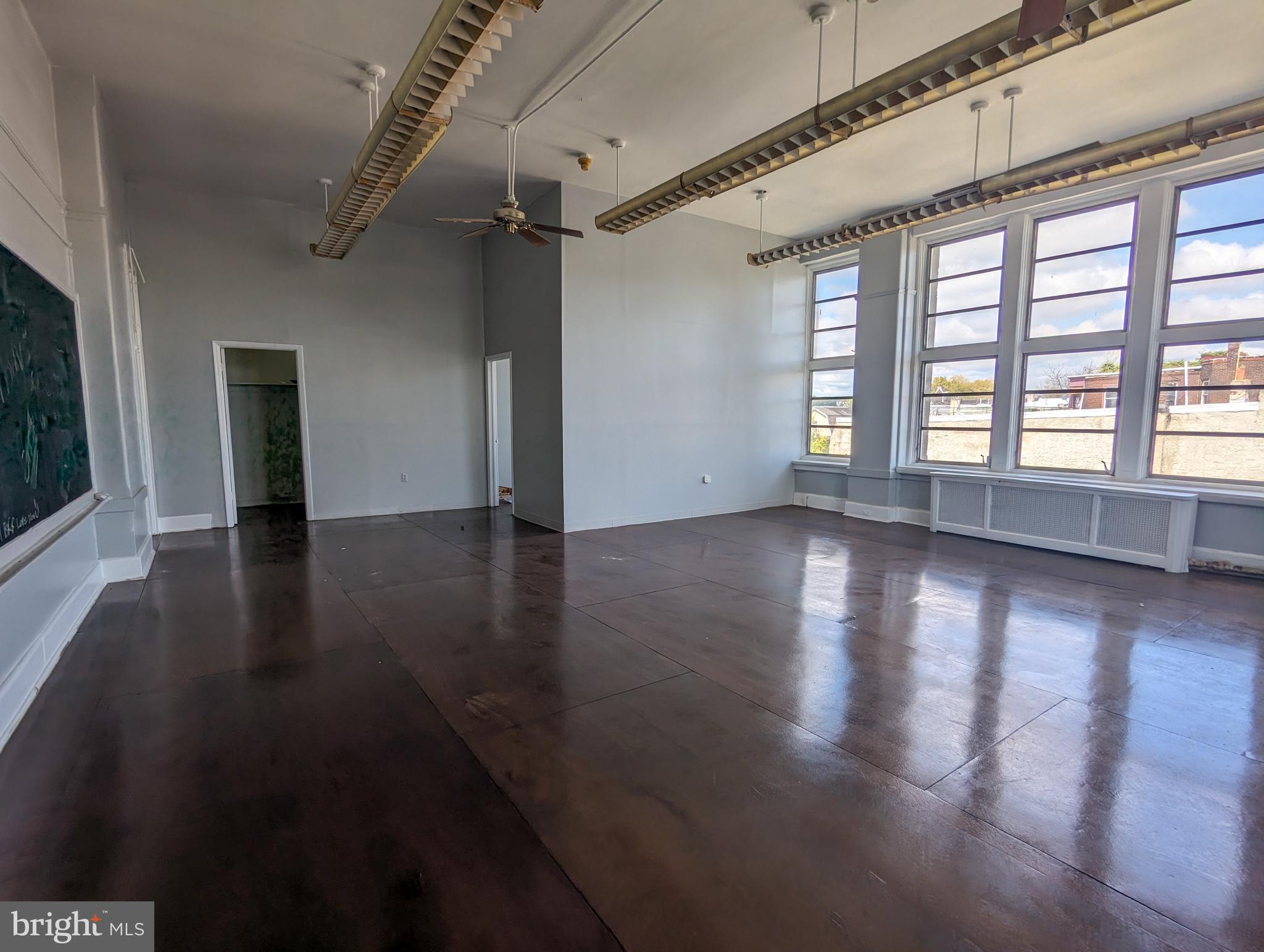 NORTH CENTRAL - Commercial Sale
