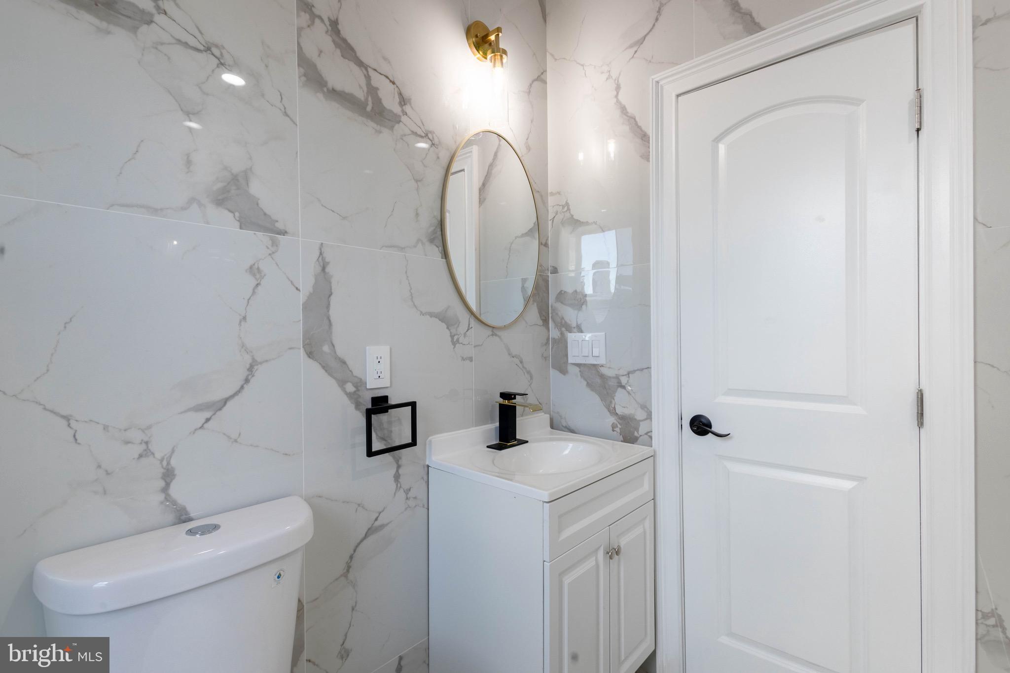 ELLWOOD PARK - Residential Lease