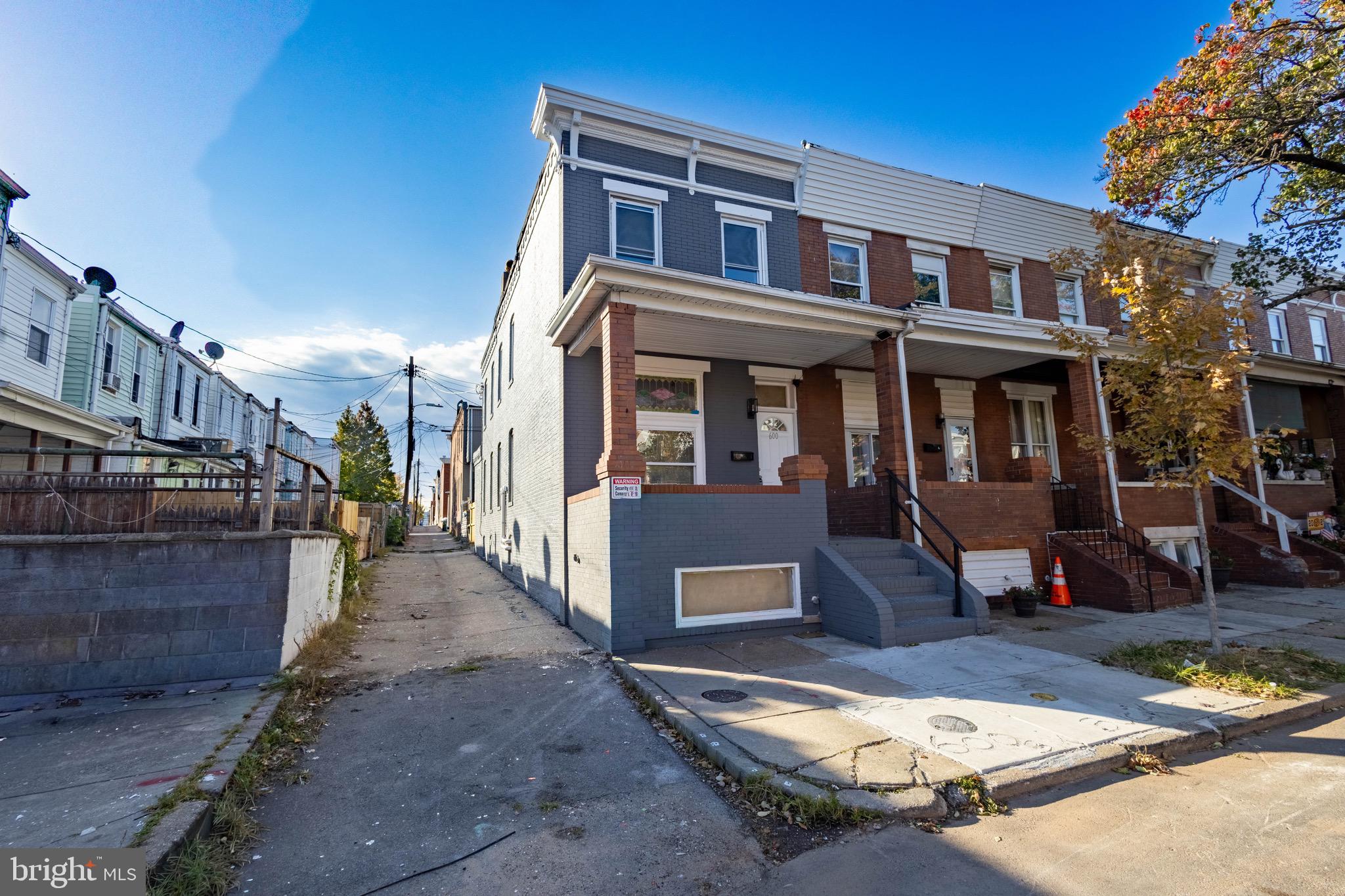 ELLWOOD PARK - Residential Lease