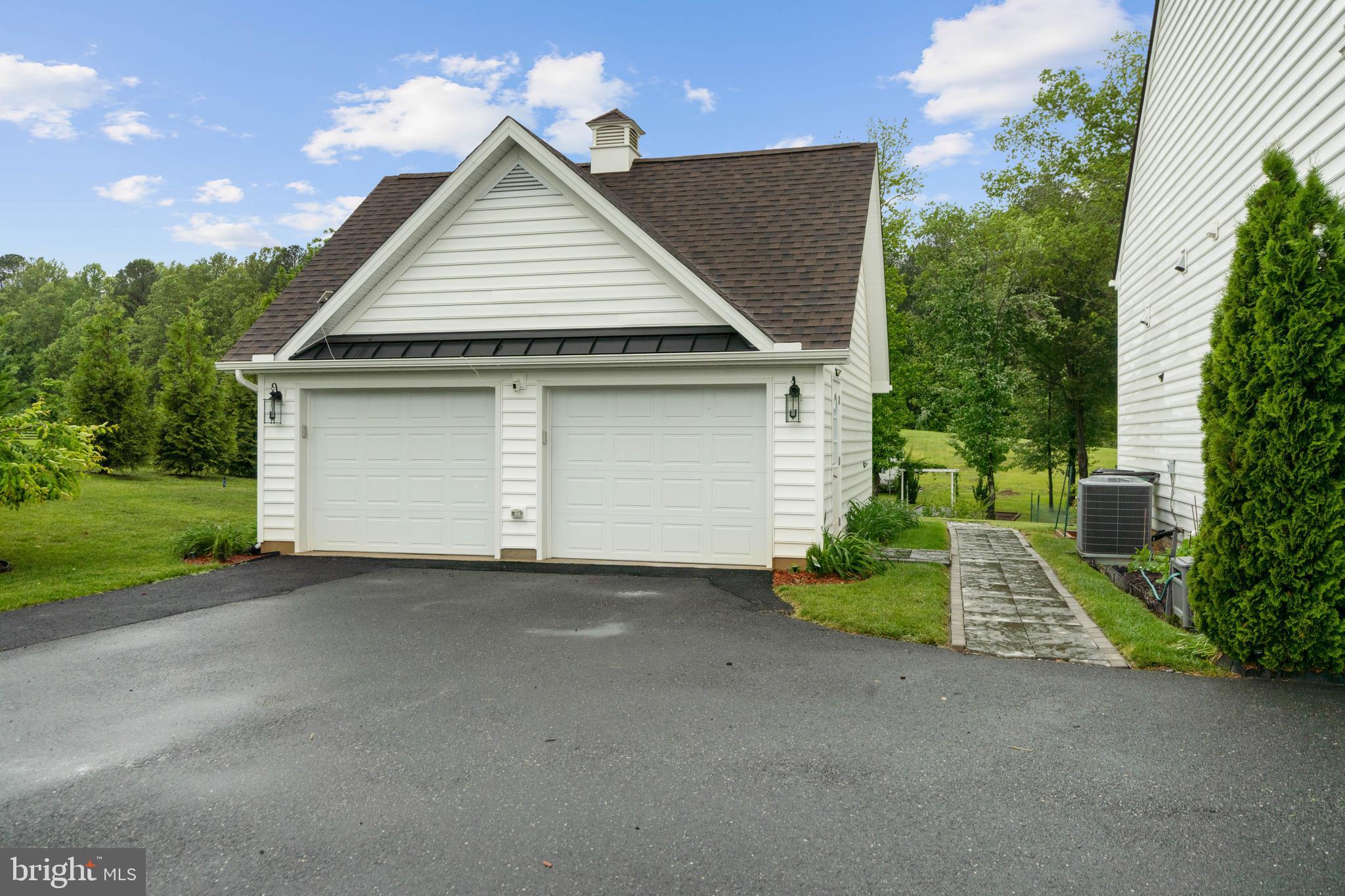 205 POPLAR MANOR AVENUE