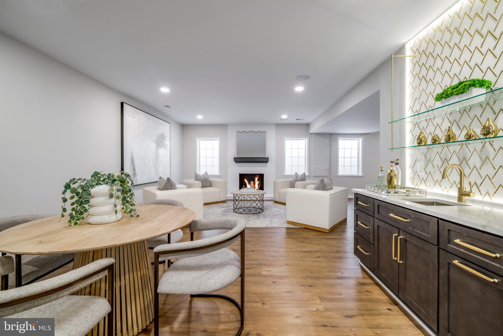 SPRING VALLEY - Residential