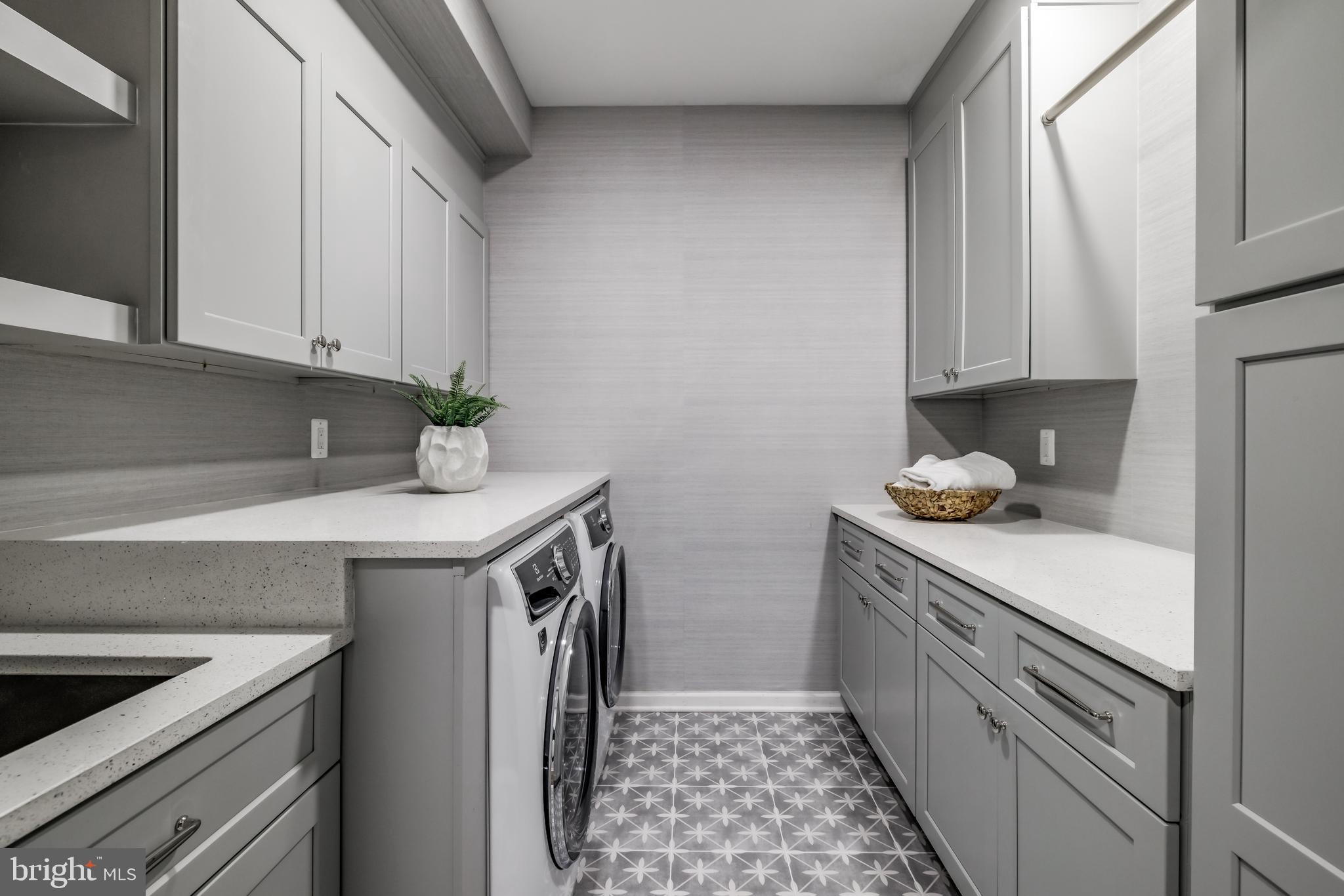 SPRING VALLEY - Residential