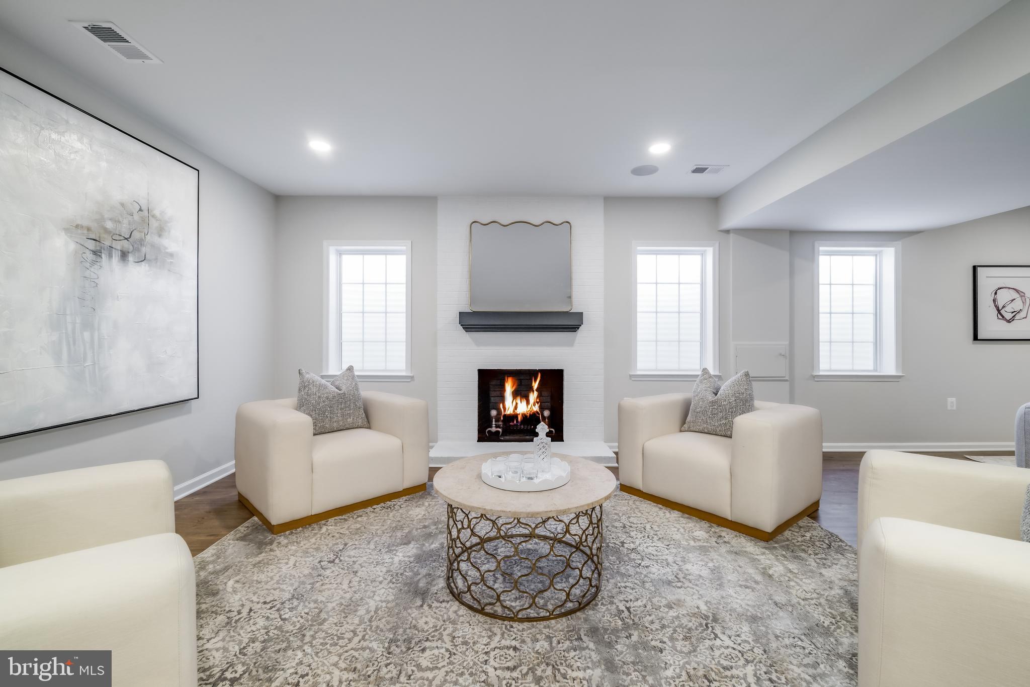 SPRING VALLEY - Residential