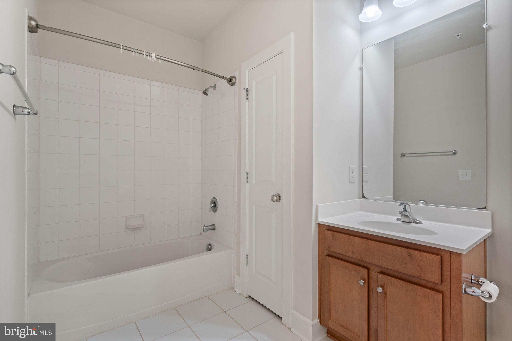 FLATS AT METROWEST - Residential Lease