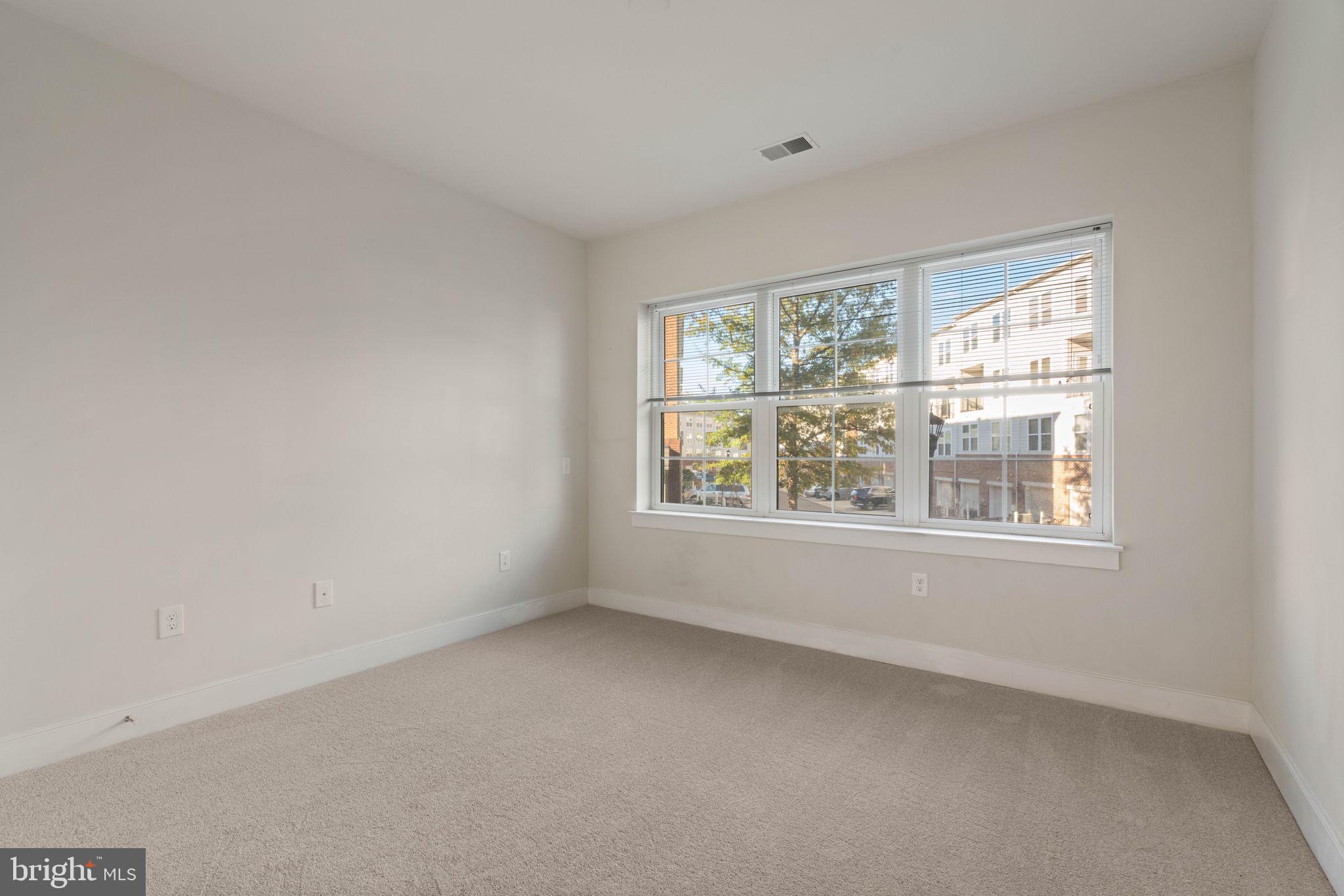 FLATS AT METROWEST - Residential Lease