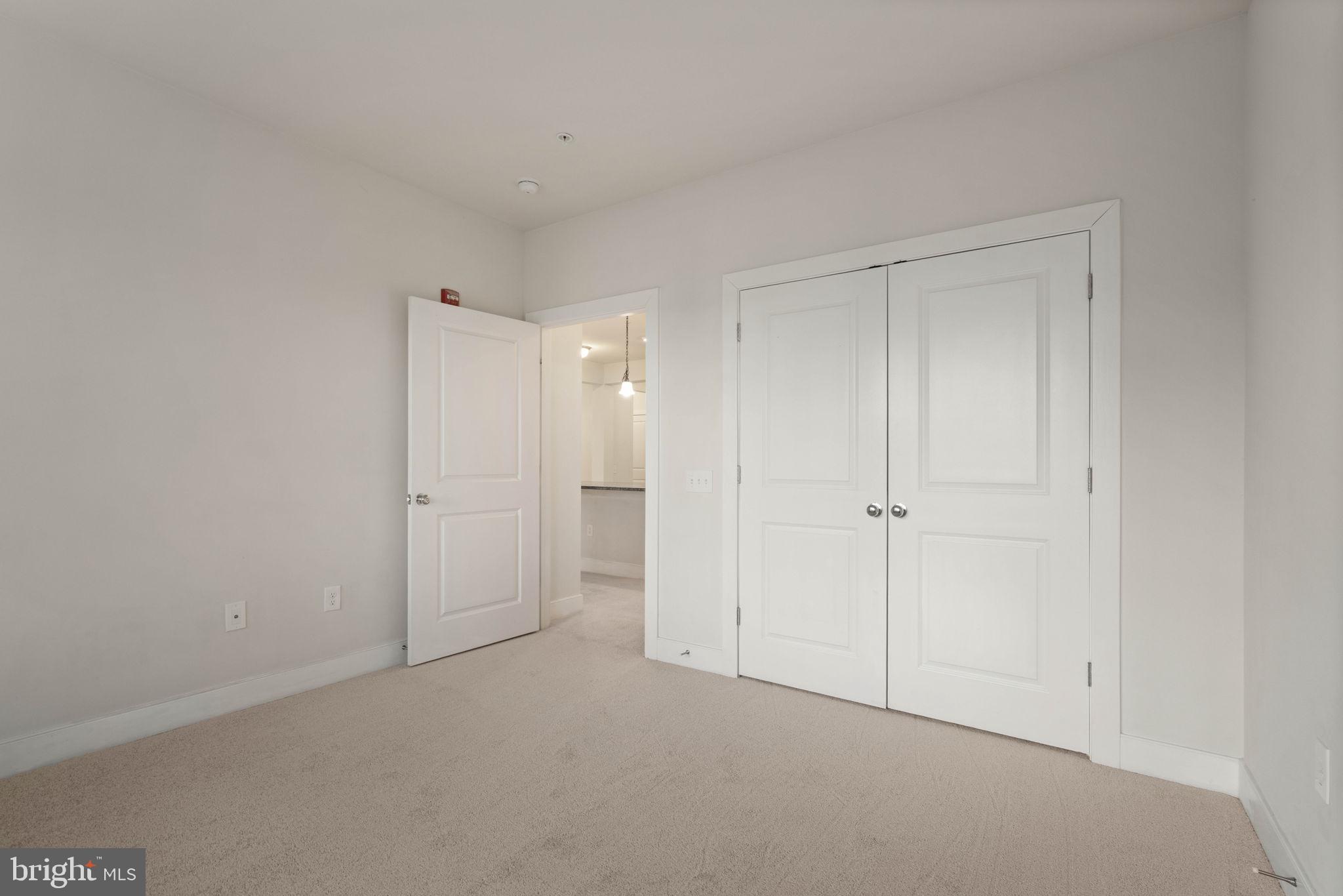 FLATS AT METROWEST - Residential Lease