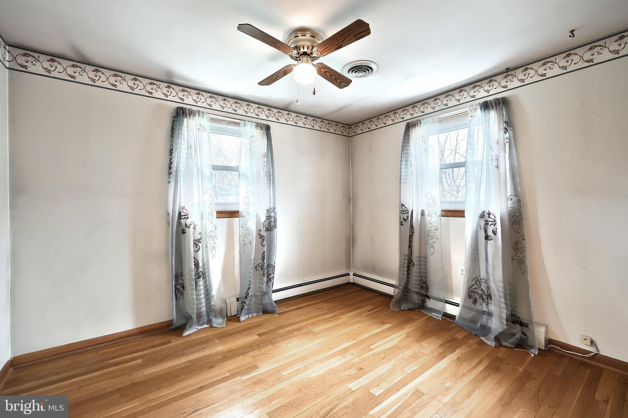 SHREWSBURY BORO - Residential