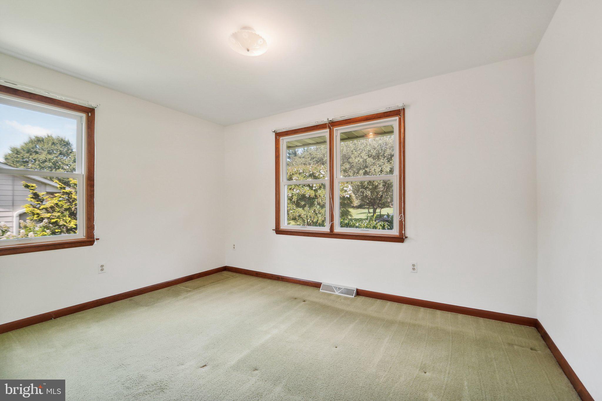 MOUNT HEBRON - Residential