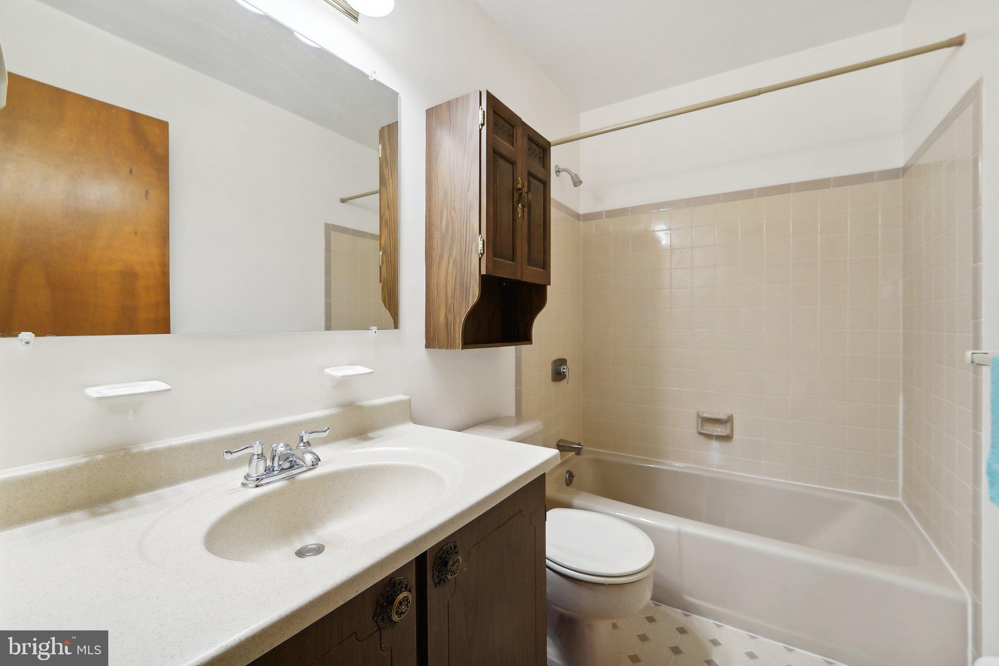 MOUNT HEBRON - Residential