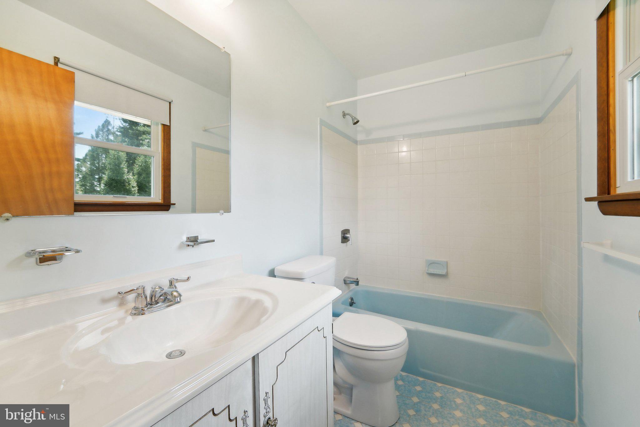 MOUNT HEBRON - Residential