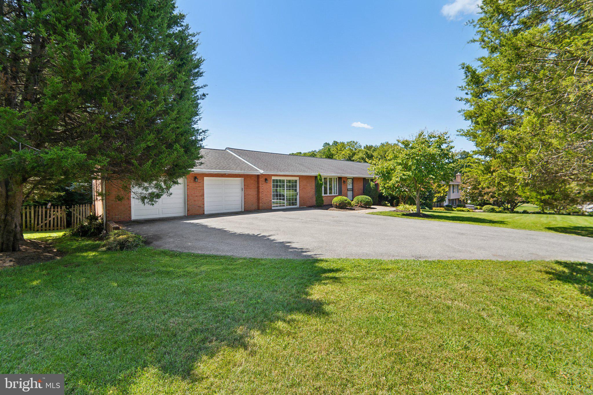 MOUNT HEBRON - Residential