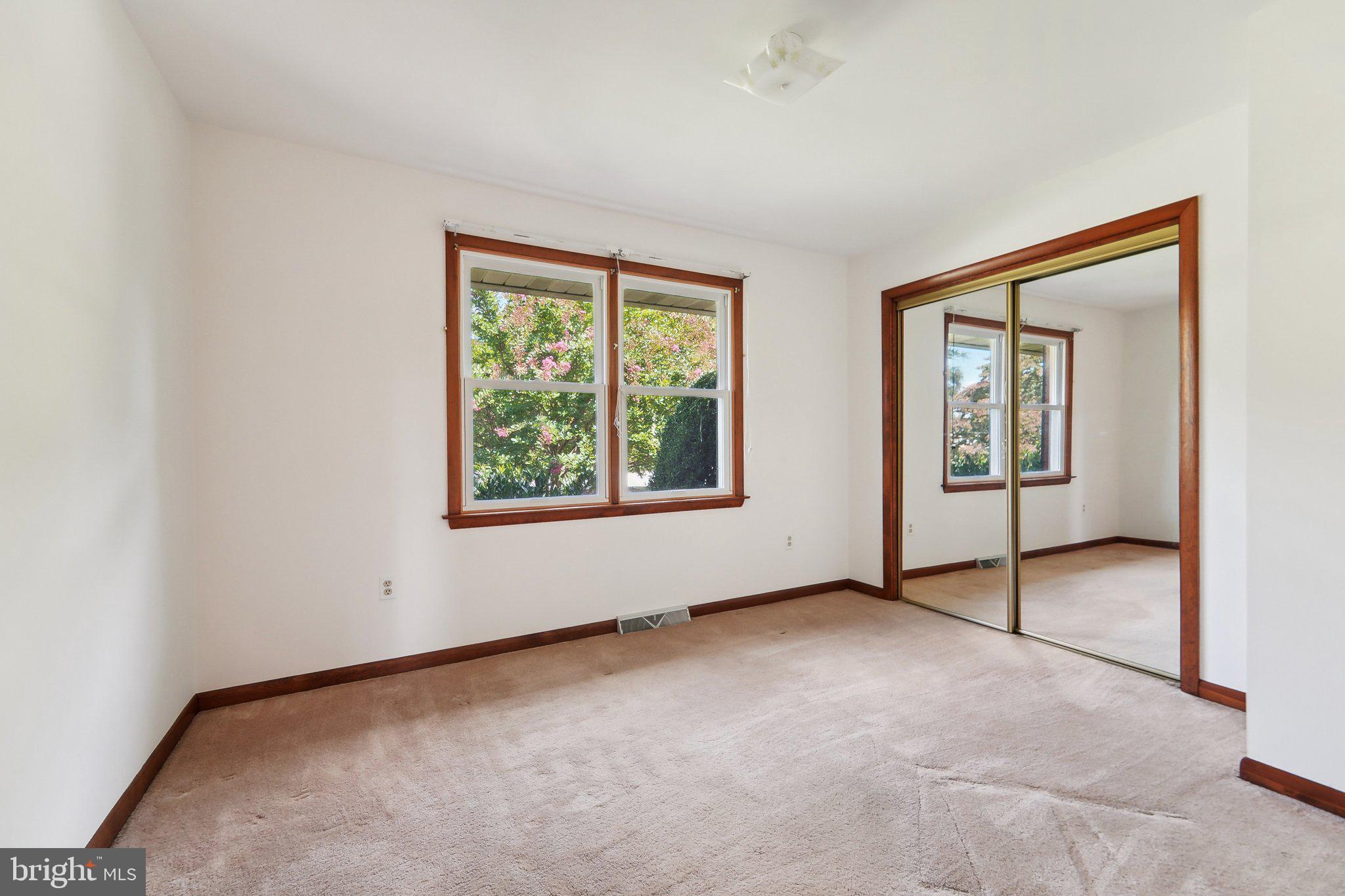 MOUNT HEBRON - Residential