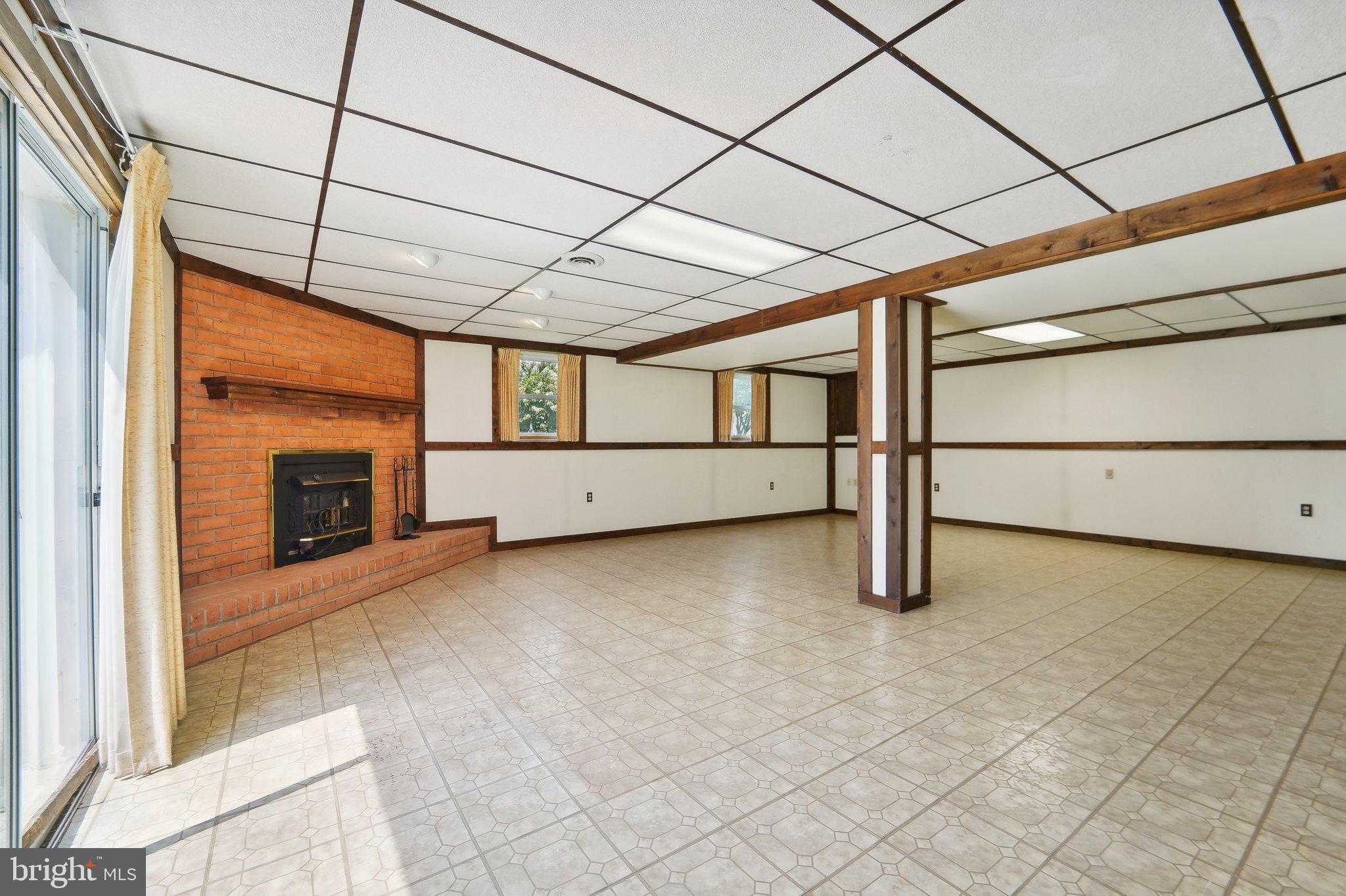 MOUNT HEBRON - Residential