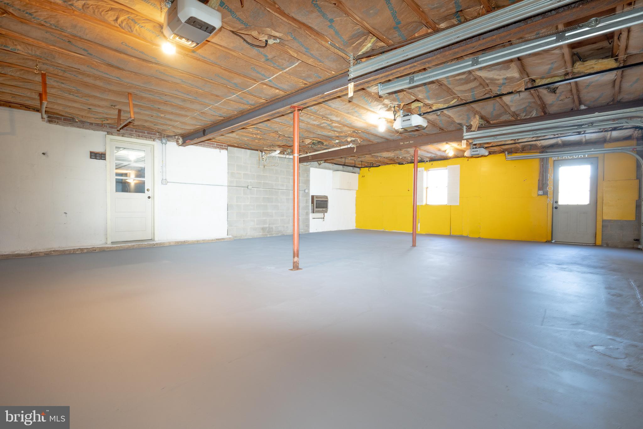 VILLAGE OF LINGLESTOWN - Residential