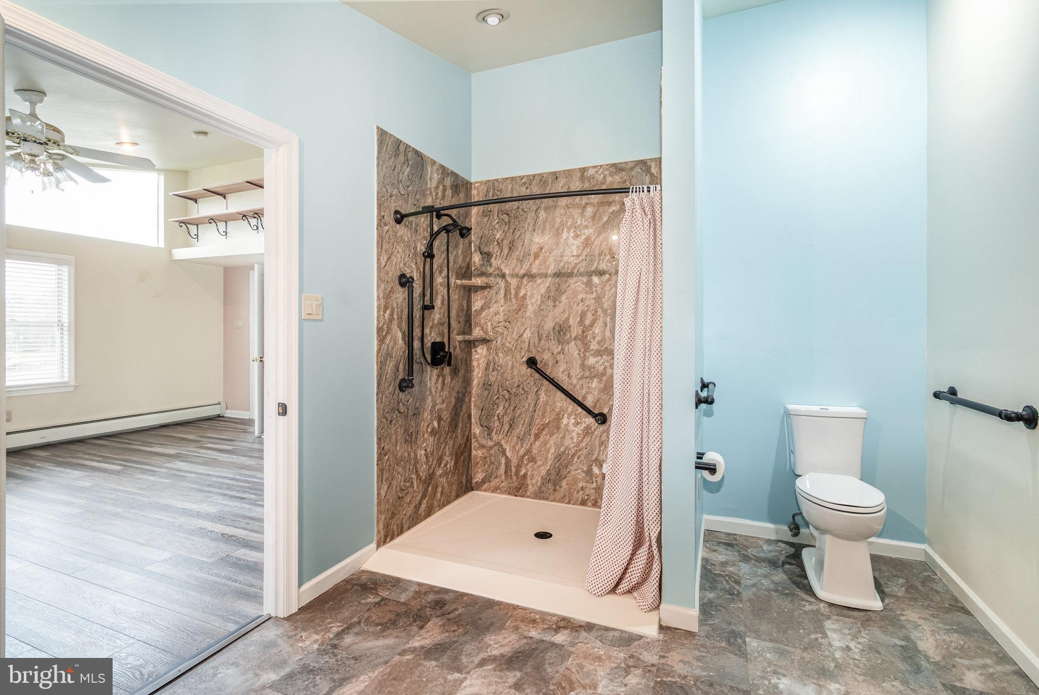 VILLAGE OF LINGLESTOWN - Residential