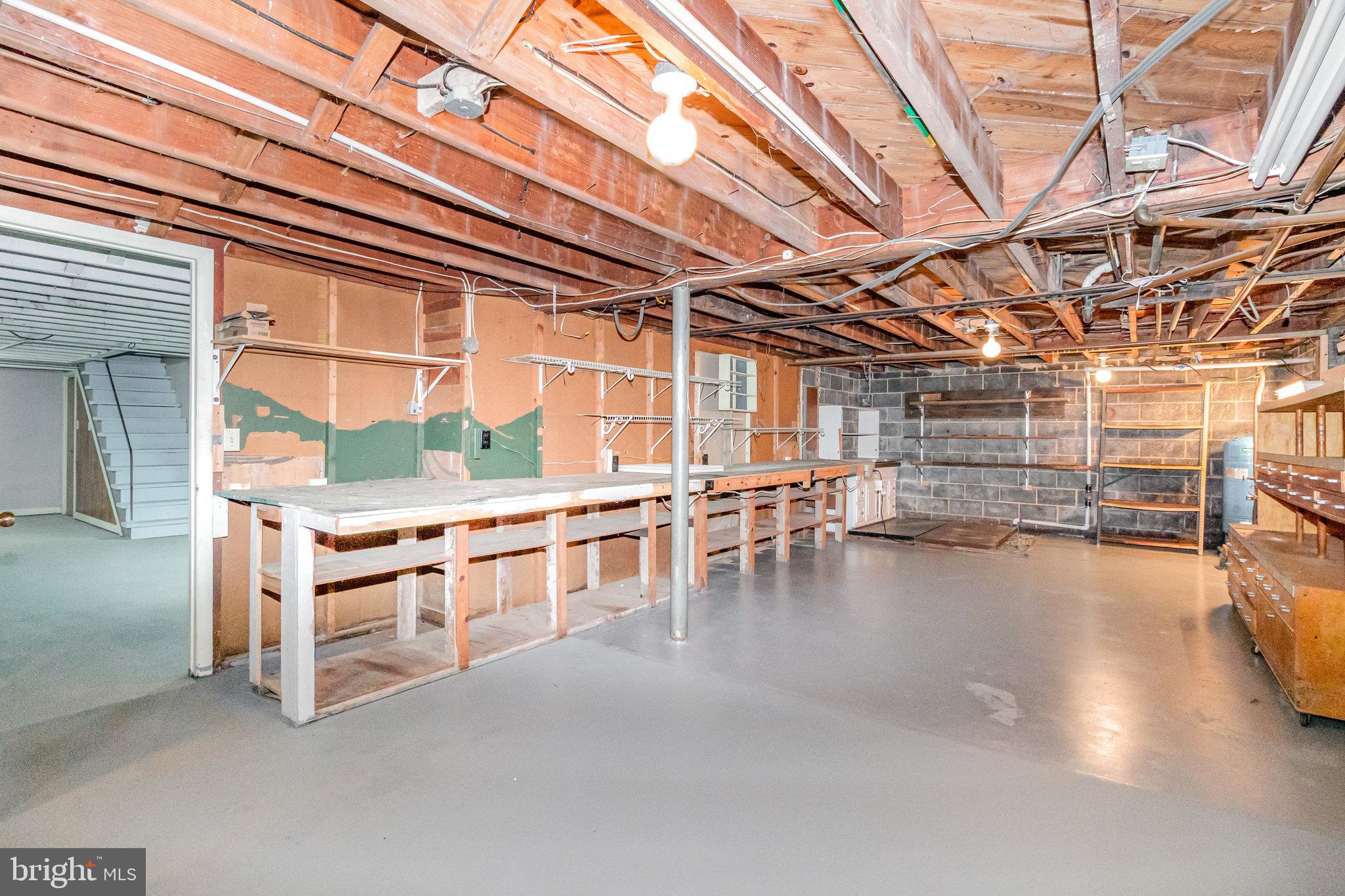 VILLAGE OF LINGLESTOWN - Residential