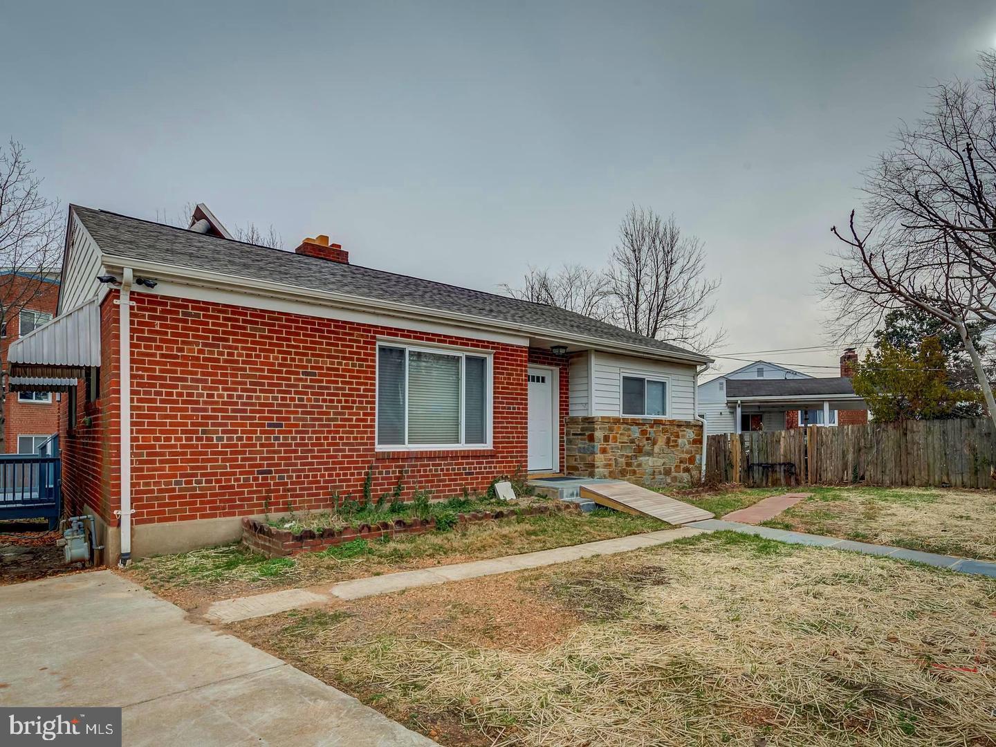 TAKOMA PARK - Residential Lease