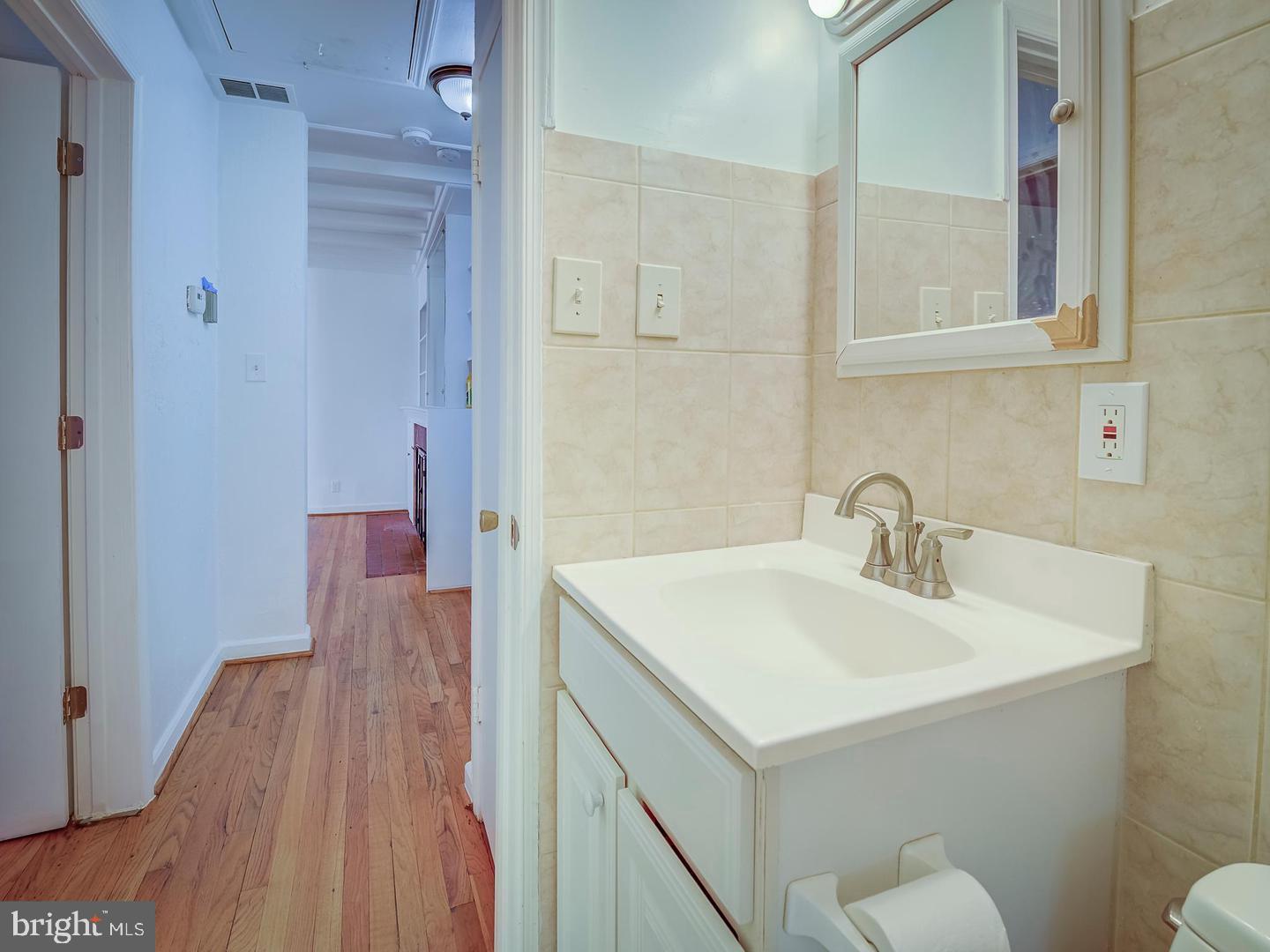 TAKOMA PARK - Residential Lease